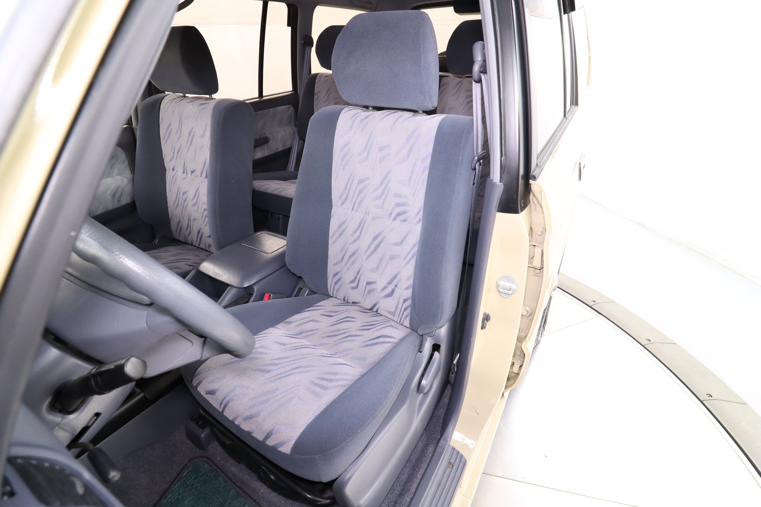 1999 Toyota Land Cruiser Prado 17