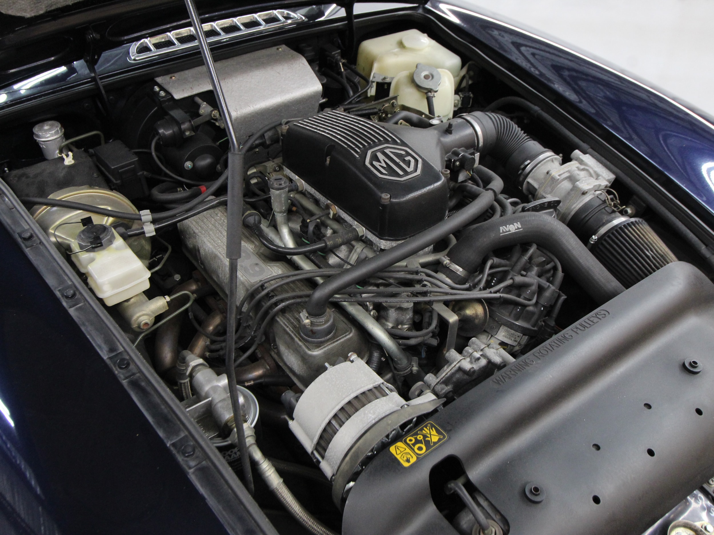 1994 Rover MG RV8 19