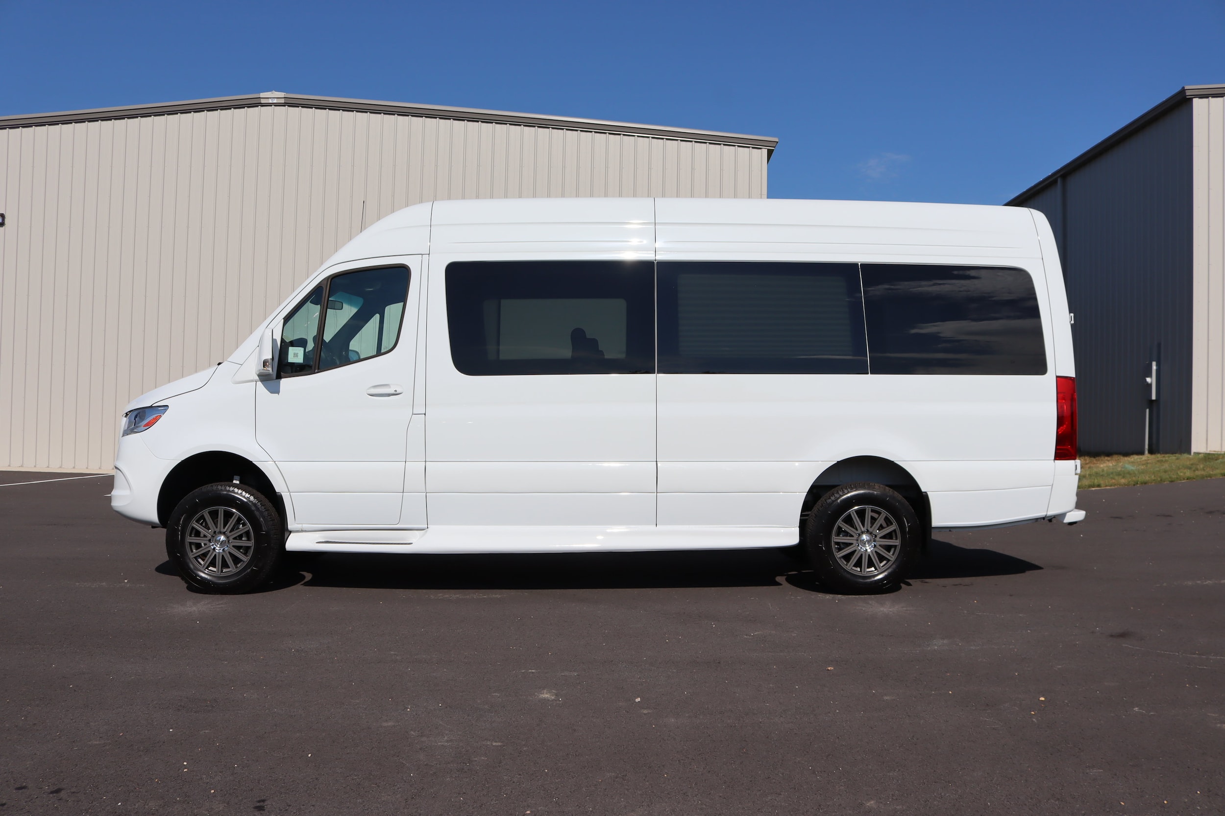 2025 Mercedes-Benz Sprinter 2500 12
