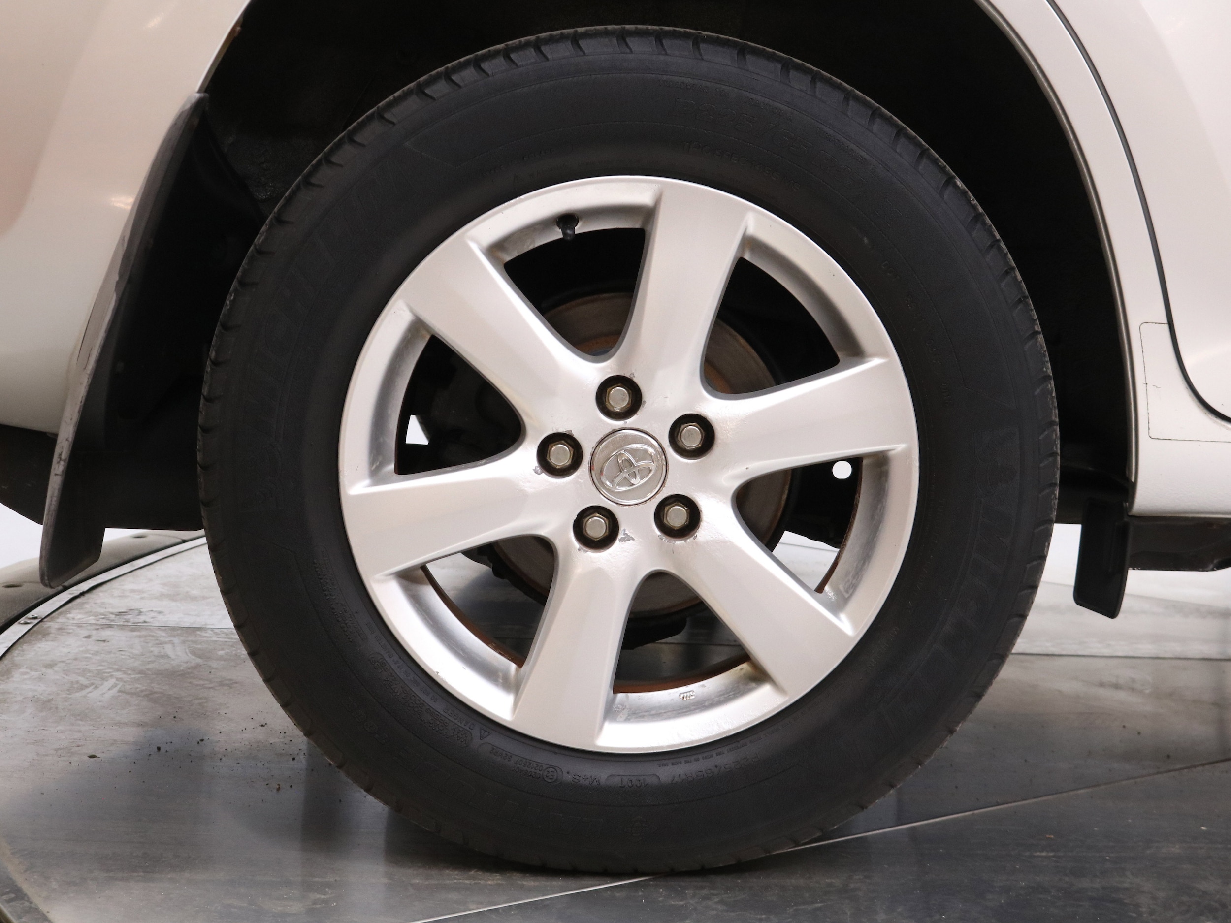 2008 Toyota RAV-4 33