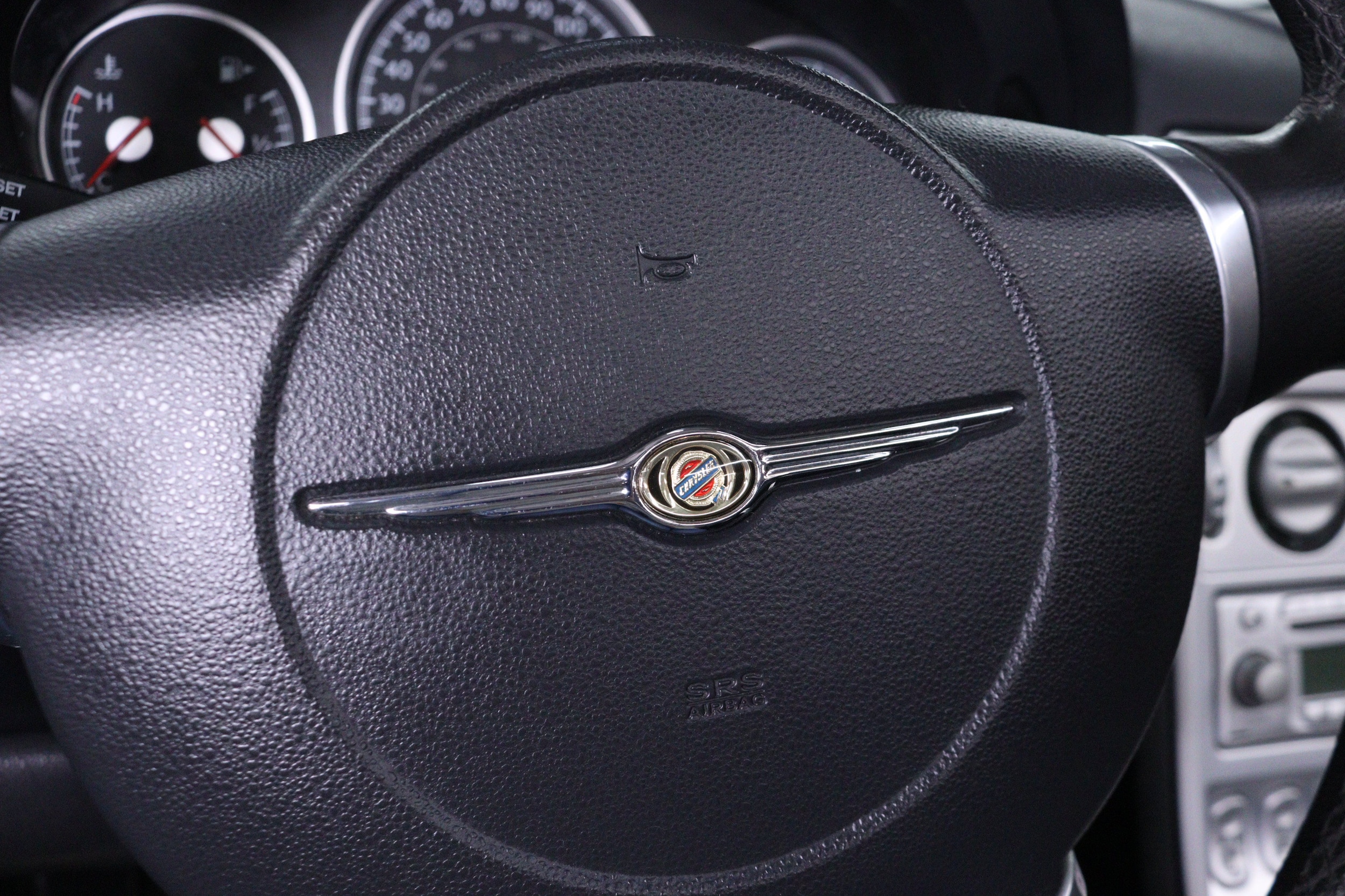 2005 Chrysler Crossfire 66