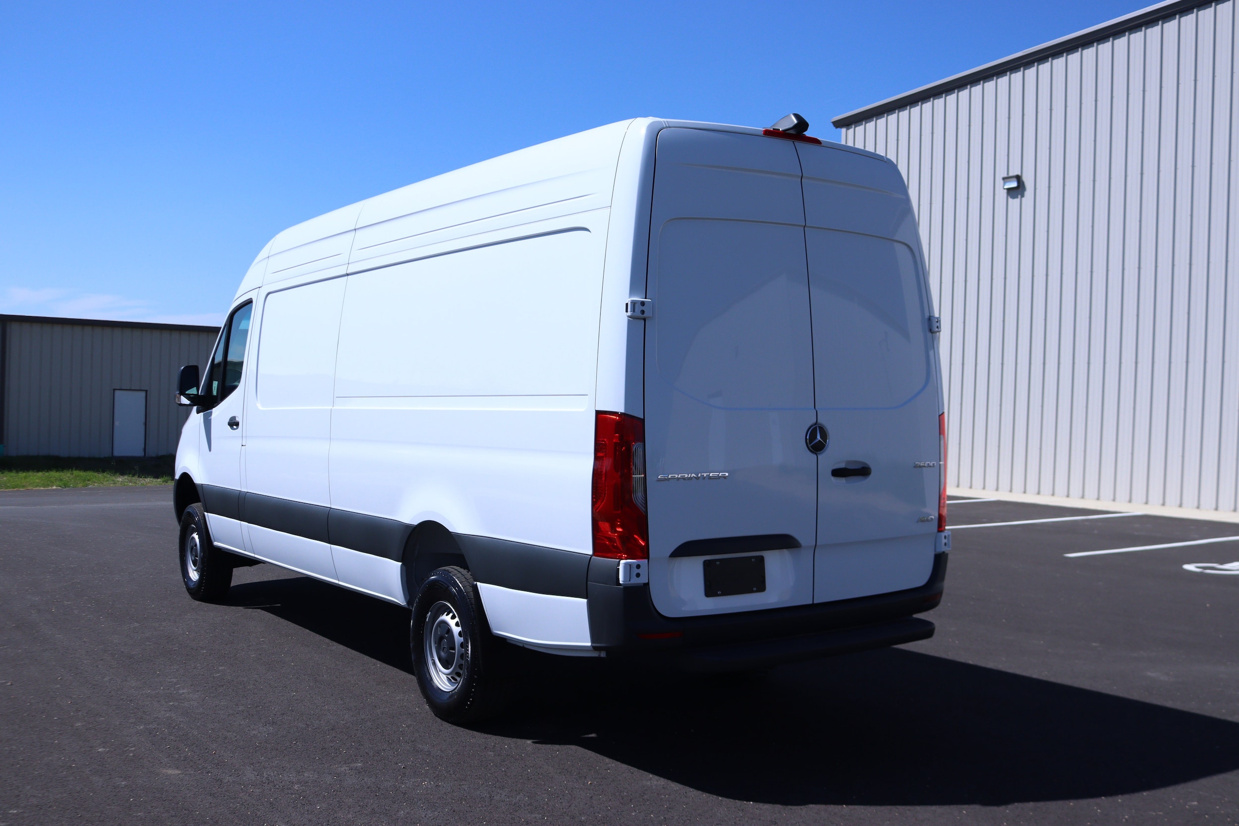 2025 Mercedes-Benz Sprinter 2500 5