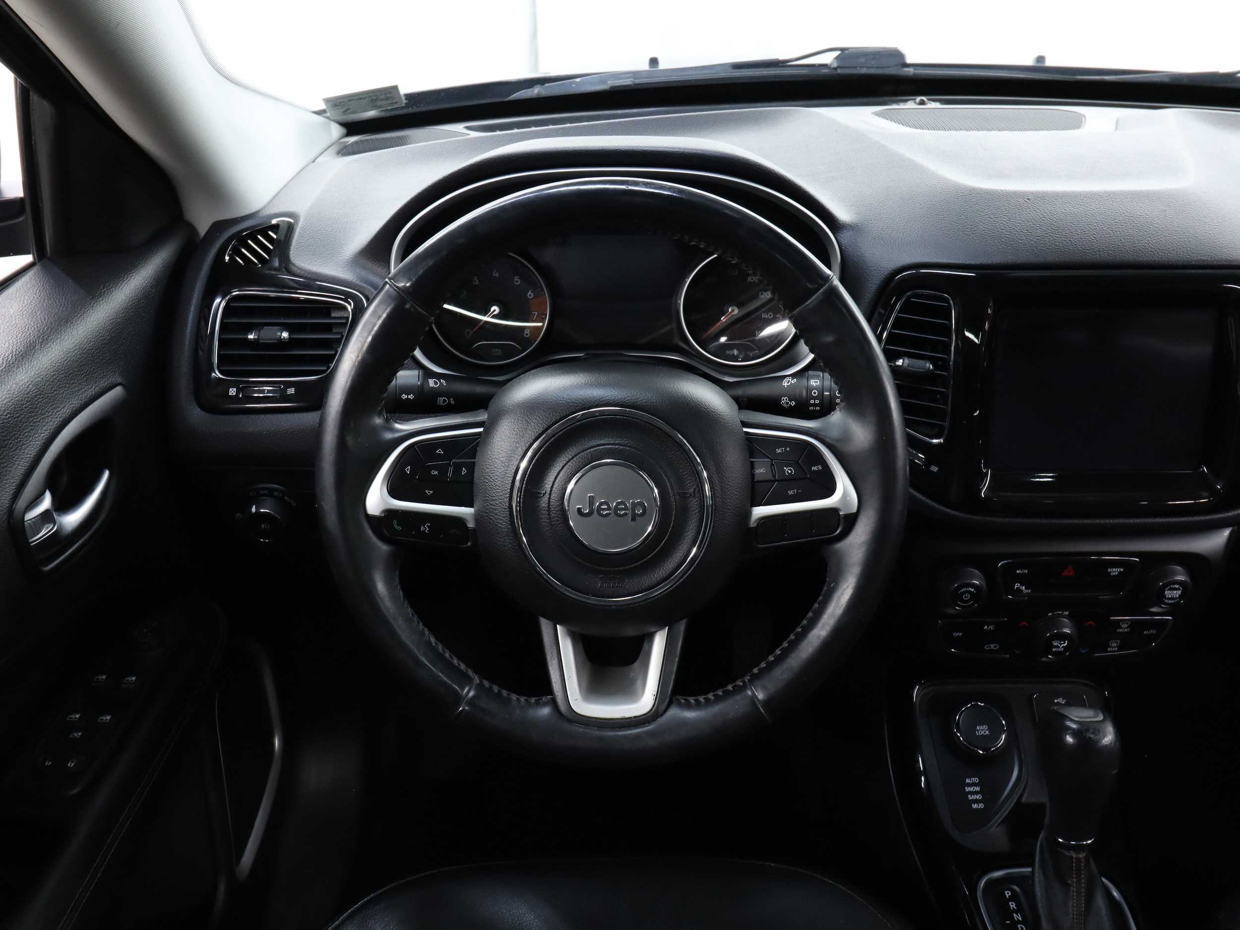 2018 Jeep Compass 10