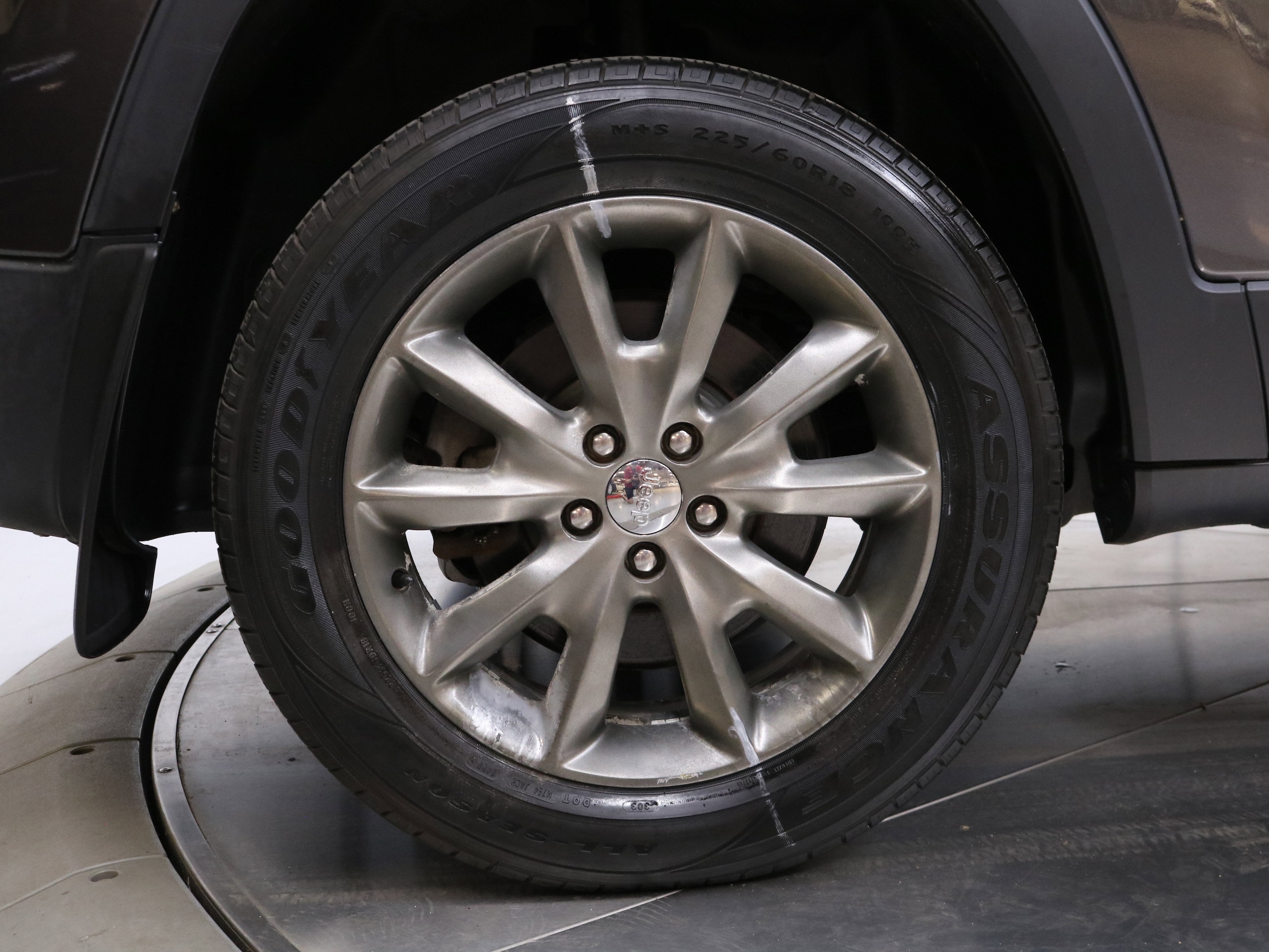 2014 Jeep Cherokee 33
