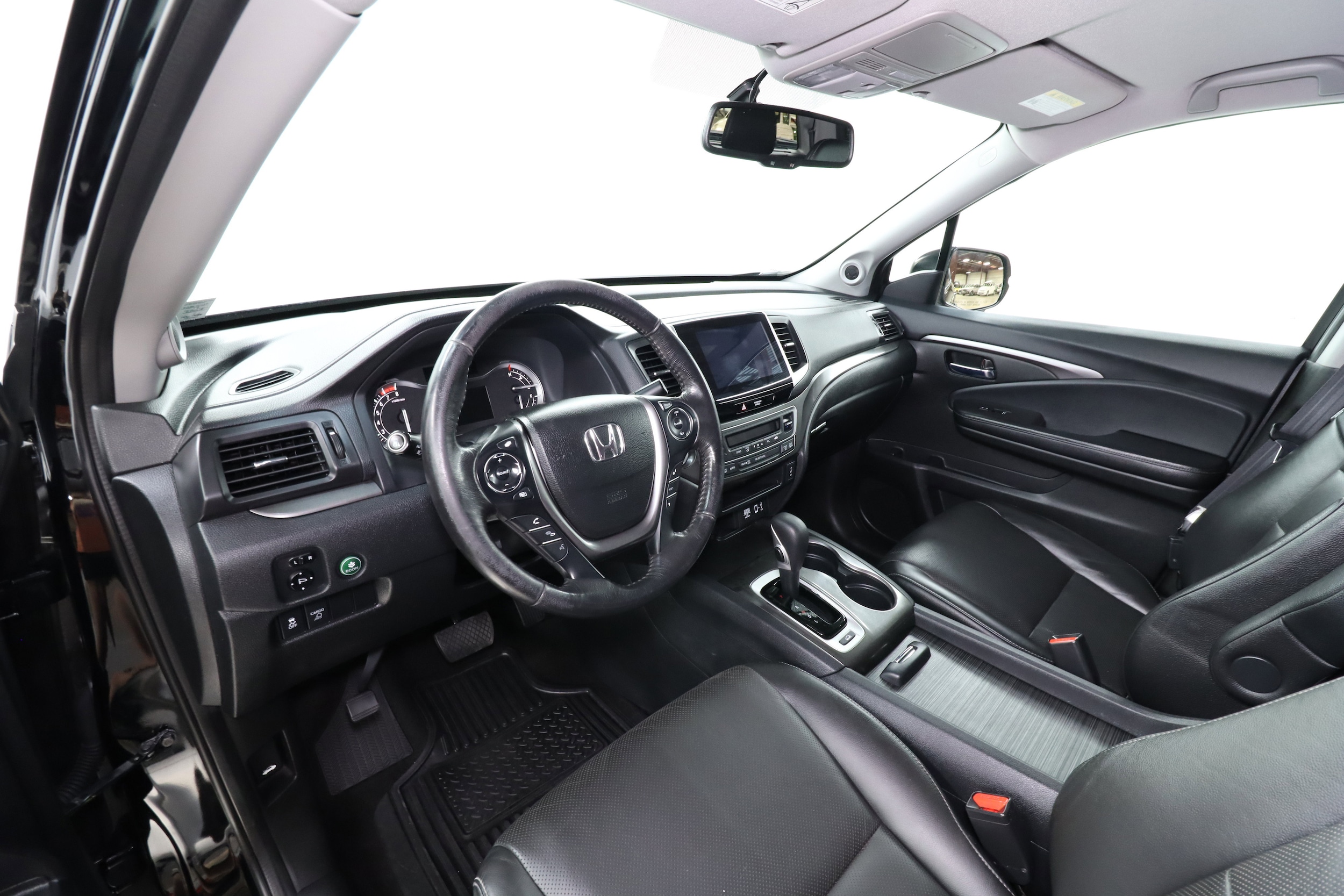 2017 Honda Ridgeline 9