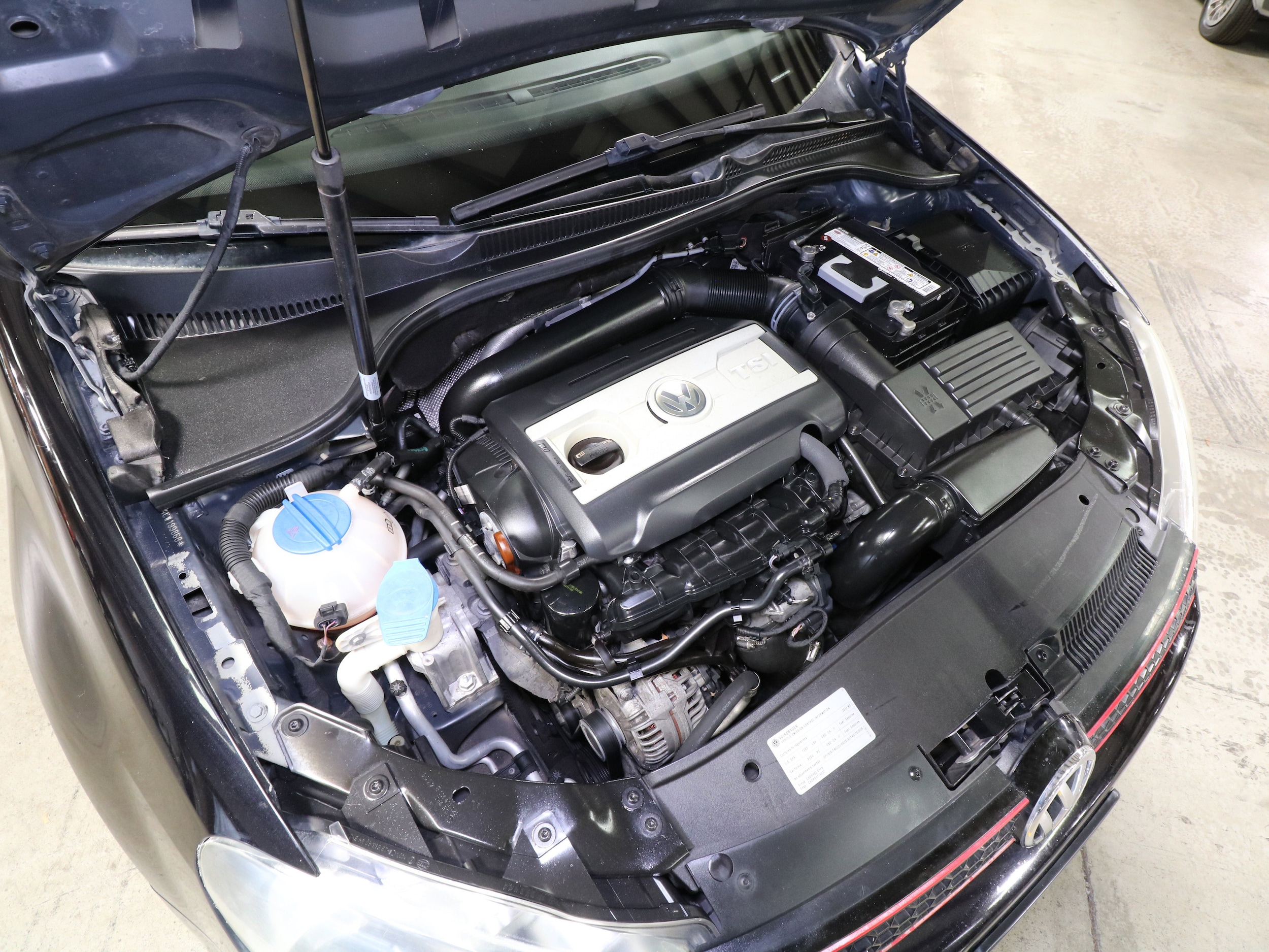 2012 Volkswagen GTI 24