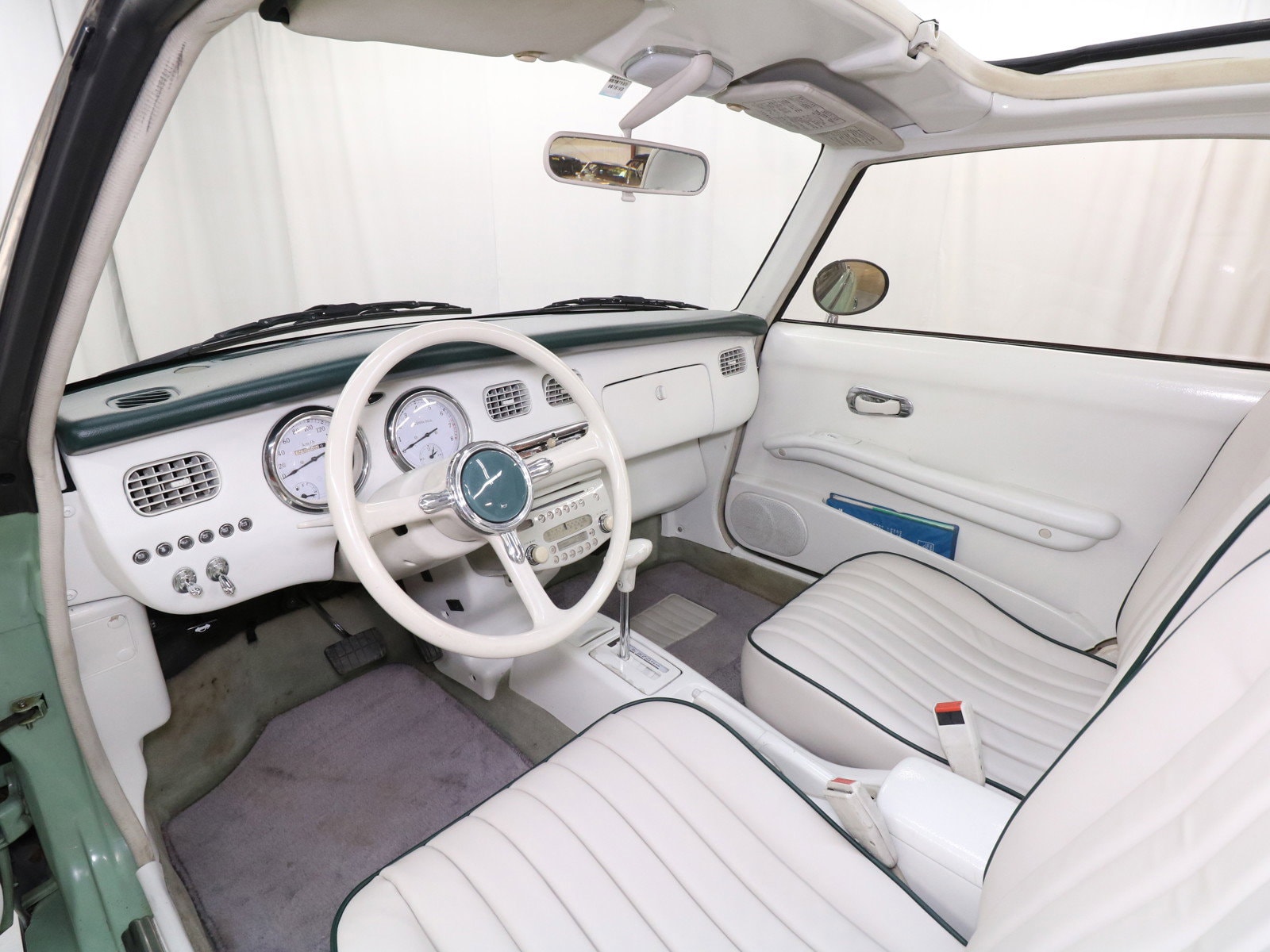 1992 Nissan Figaro 12