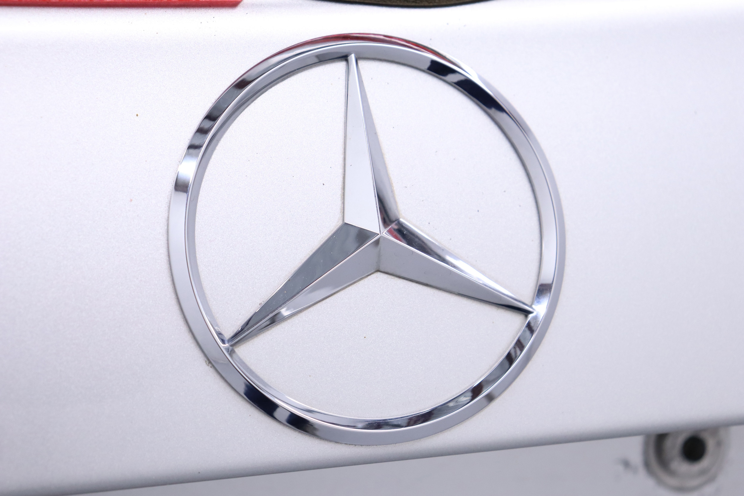 2004 Mercedes-Benz SL-Class 68