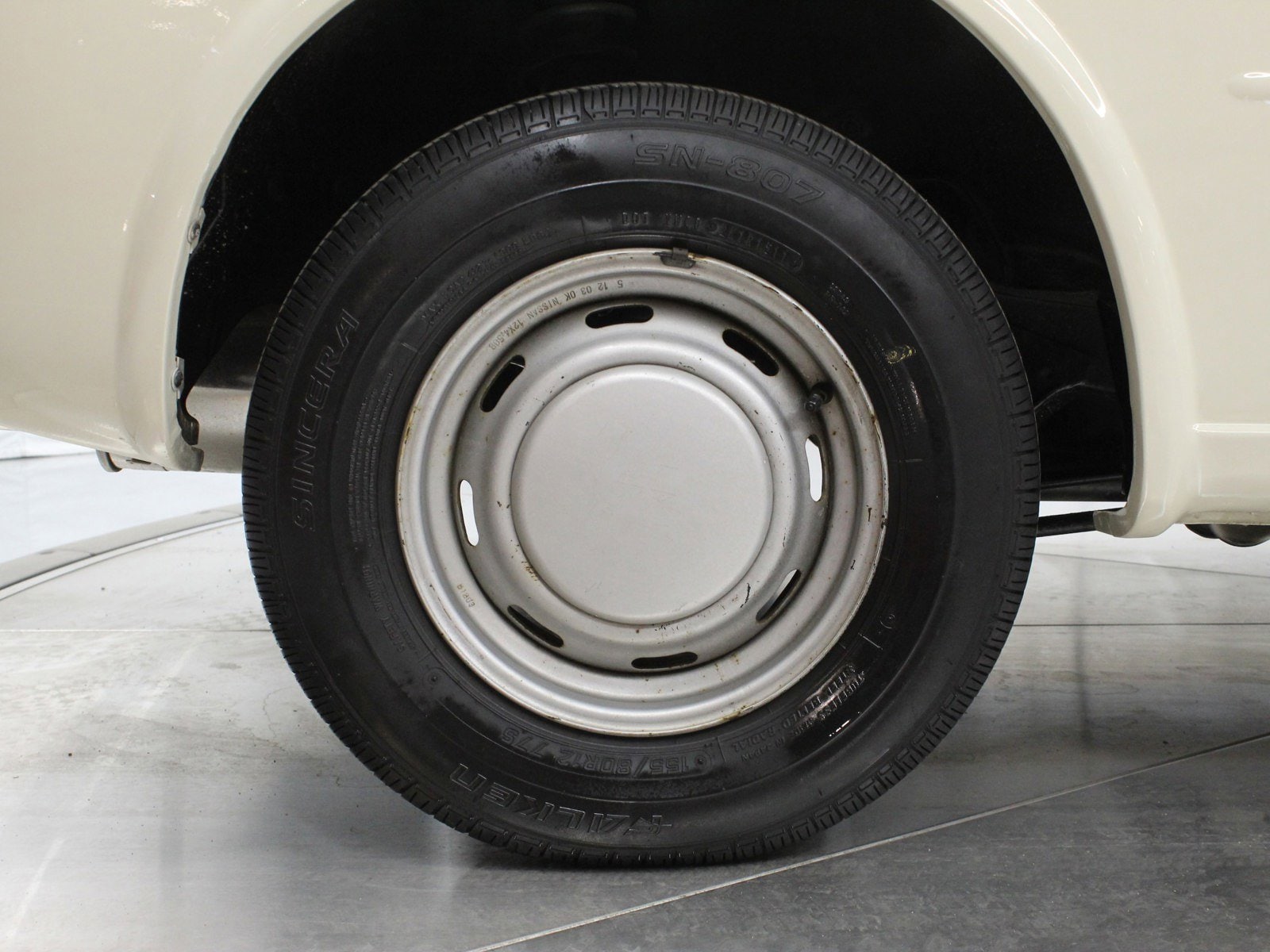 1990 Nissan Pao 28