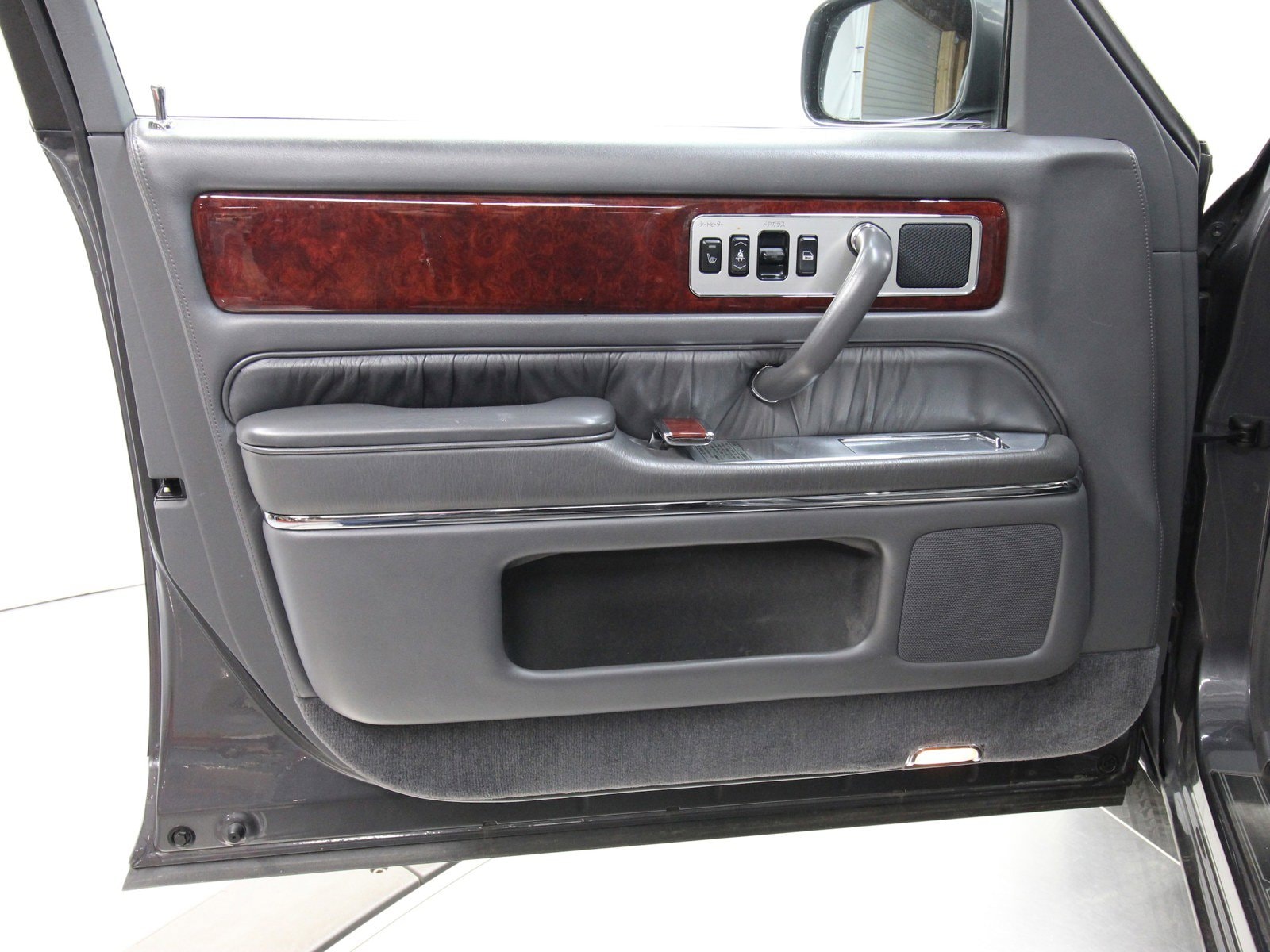 1997 Toyota Century 24
