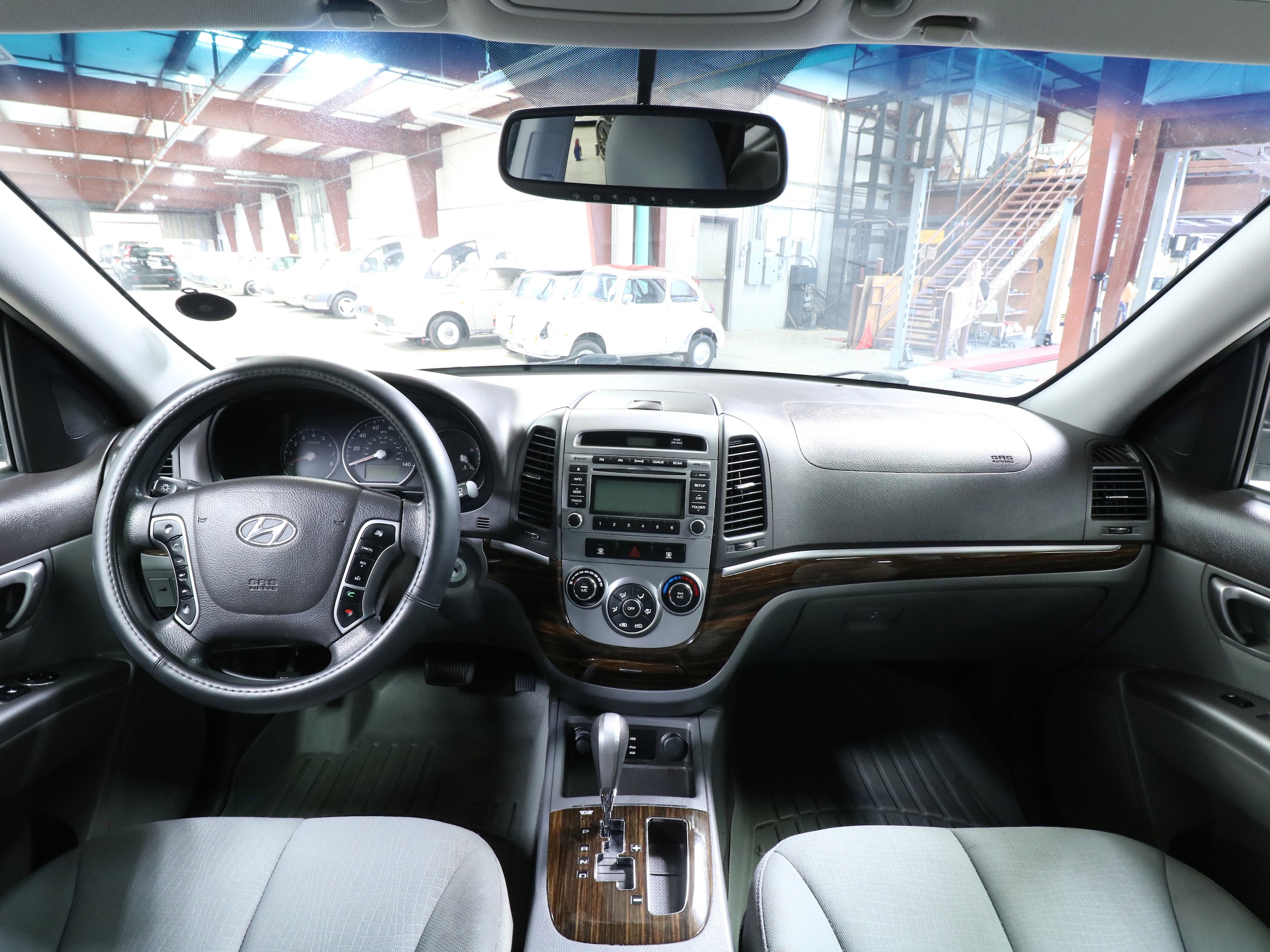 2012 Hyundai Santa Fe 51