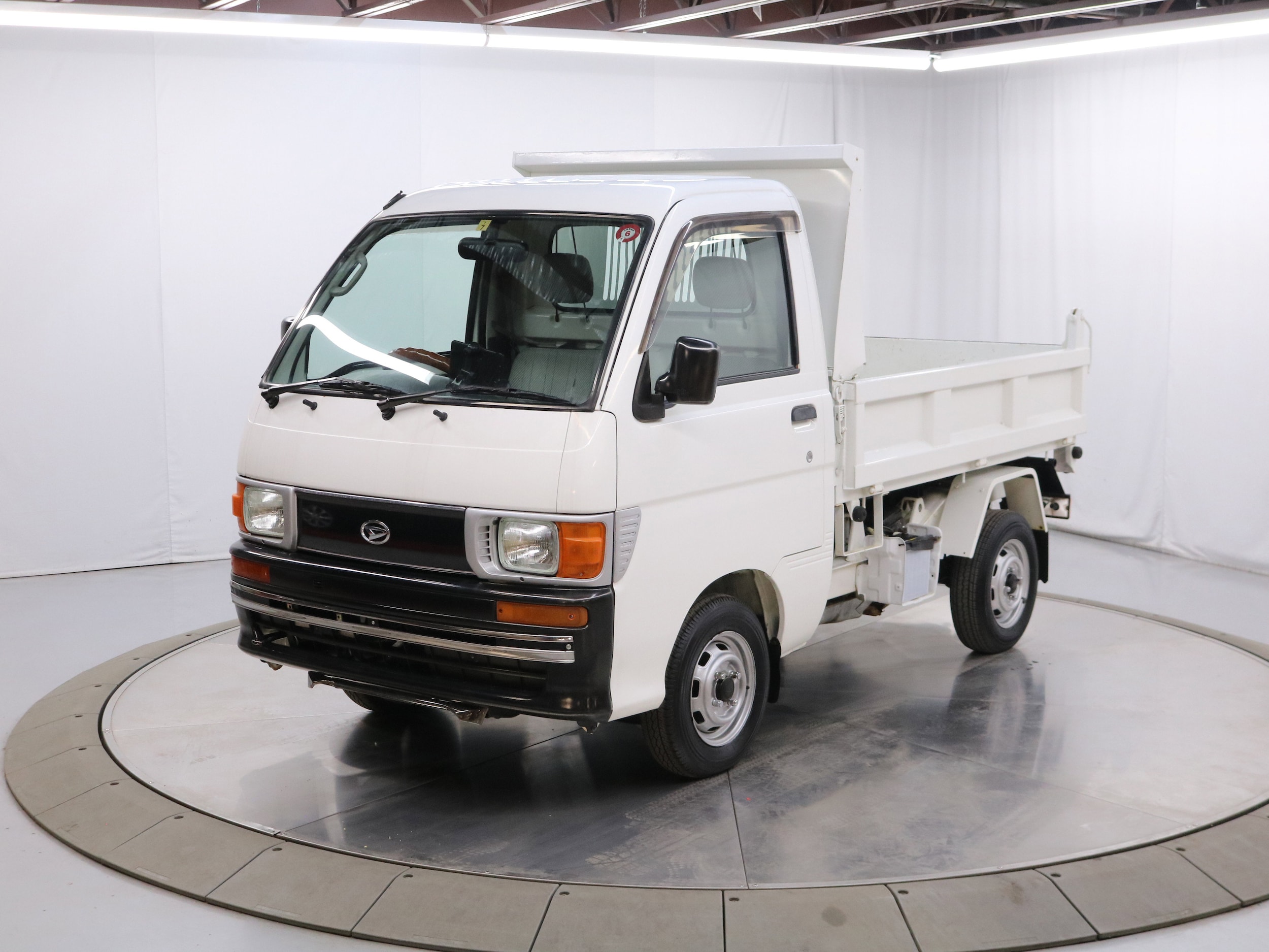 1998 Daihatsu Hijet 2
