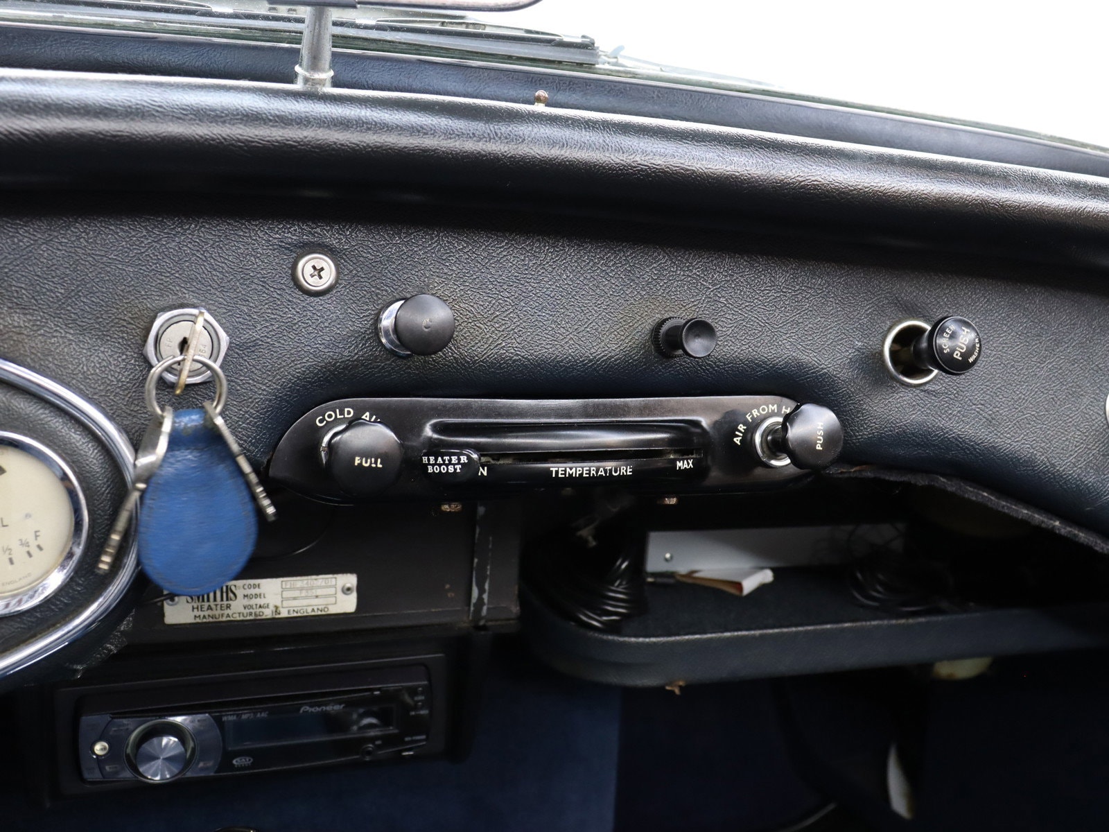 1960 Austin Healey 3000 22