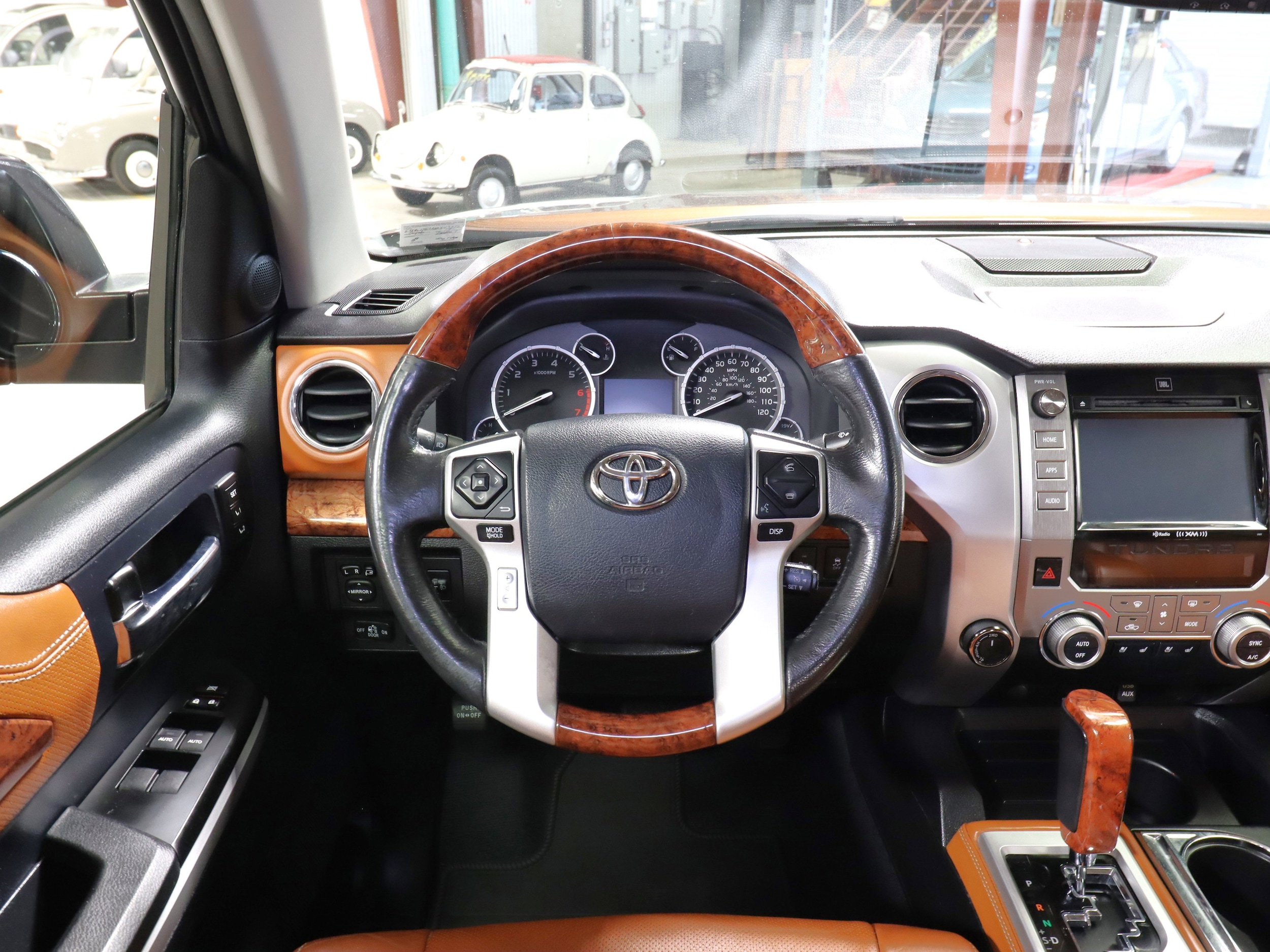 2014 Toyota Tundra 10