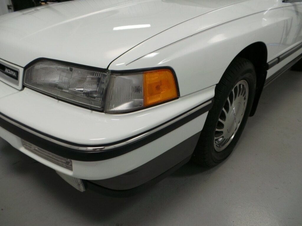 1990 Acura Legend 33