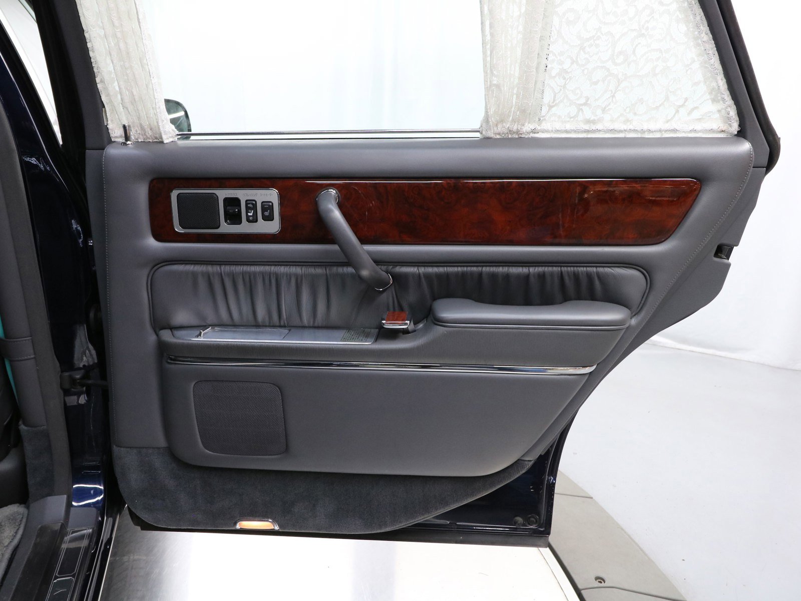1997 Toyota Century 31