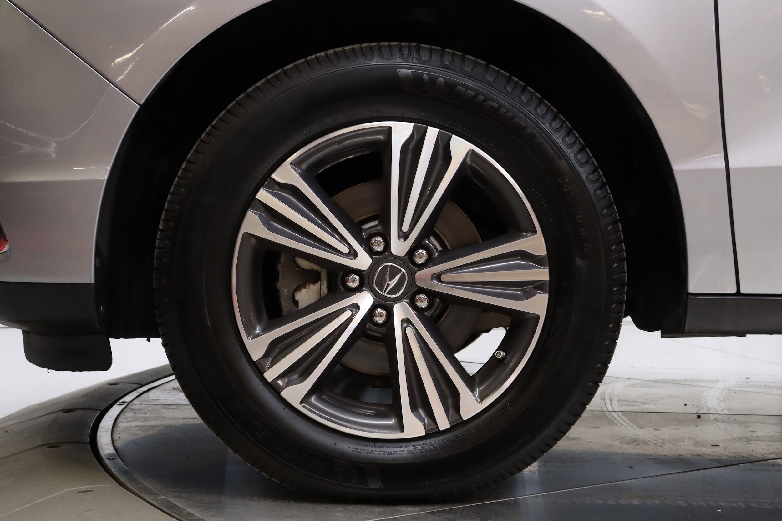 2017 Acura MDX 33