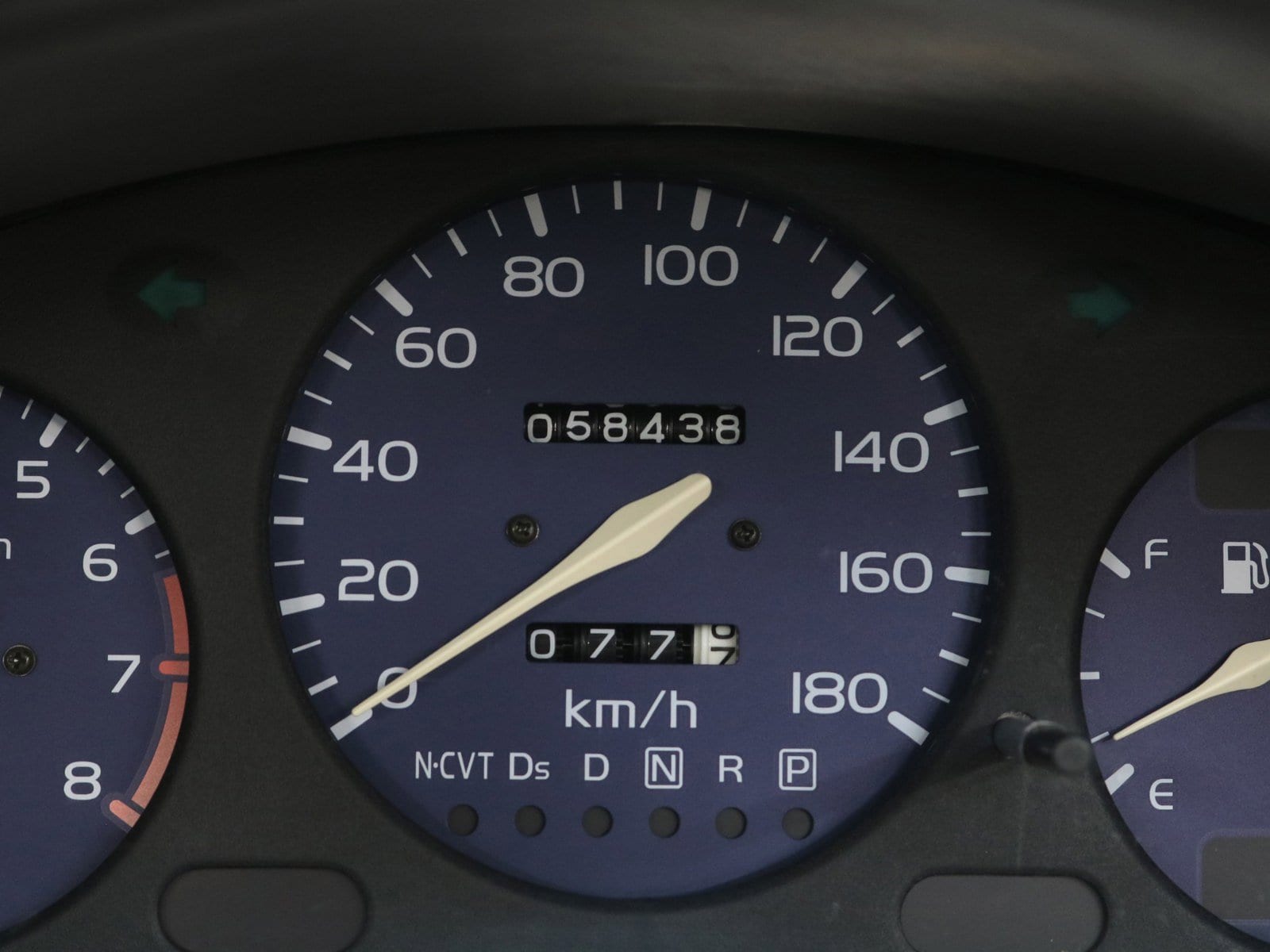1998 Nissan March 45