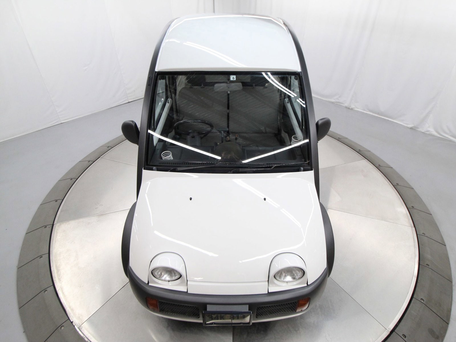 1989 Nissan S-Cargo 35