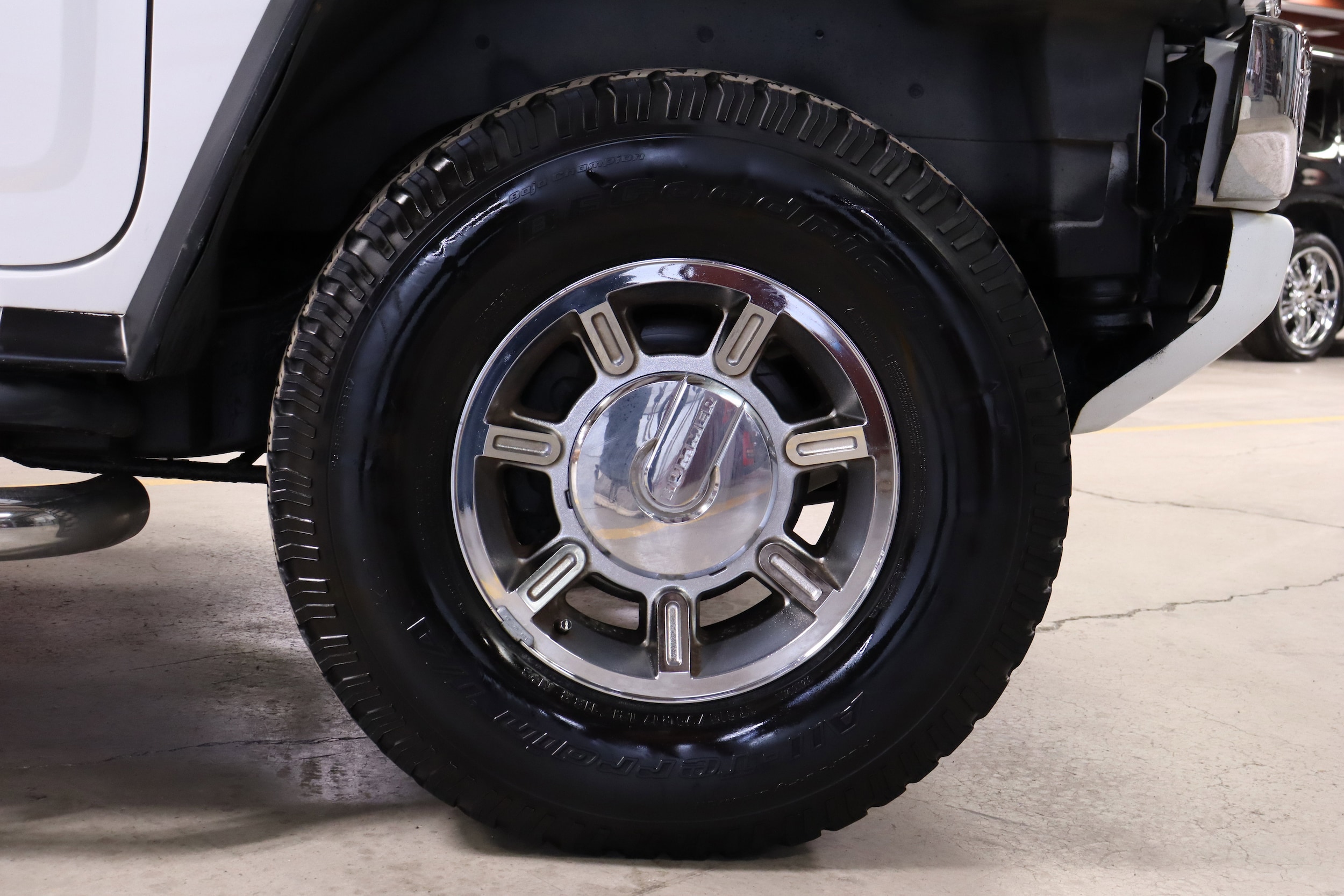 2005 HUMMER H2 32