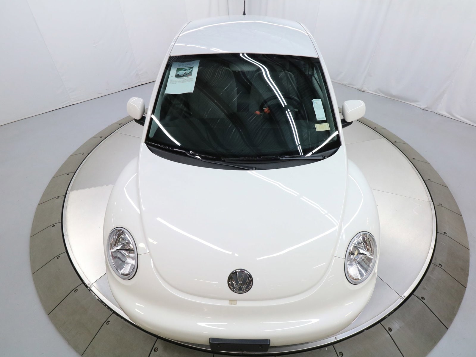1998 Volkswagen New Beetle 35