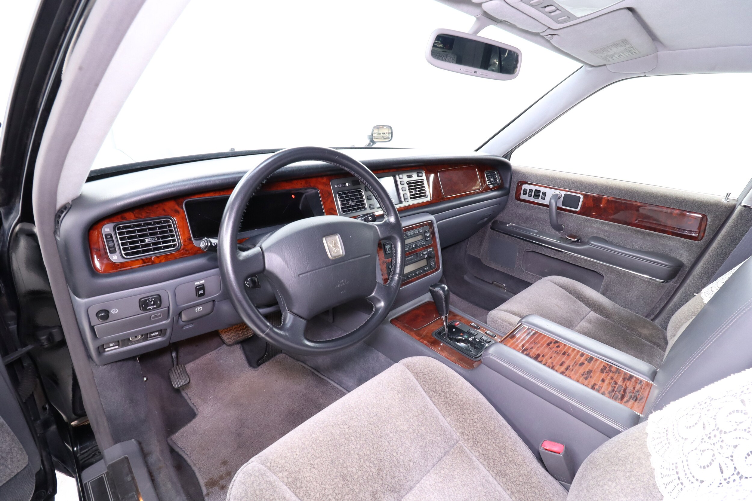 1997 Toyota Century 11