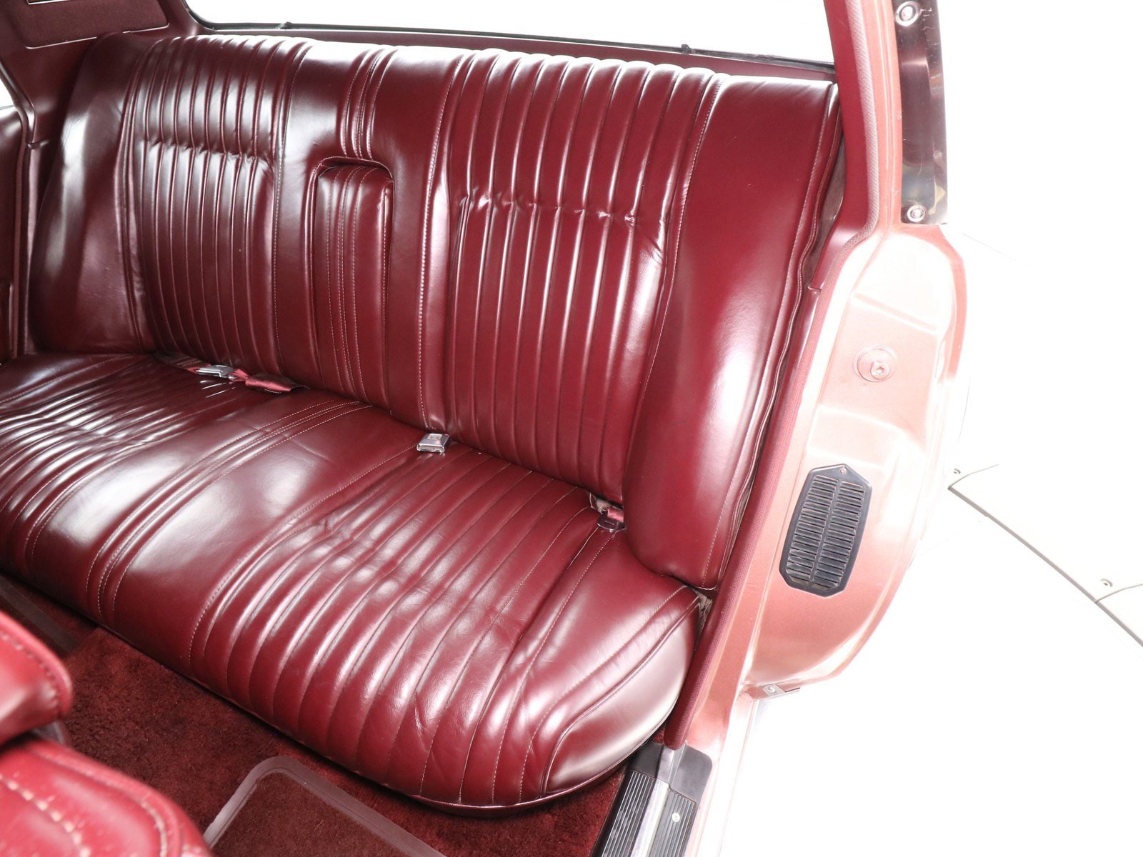1977 Cadillac Seville 18
