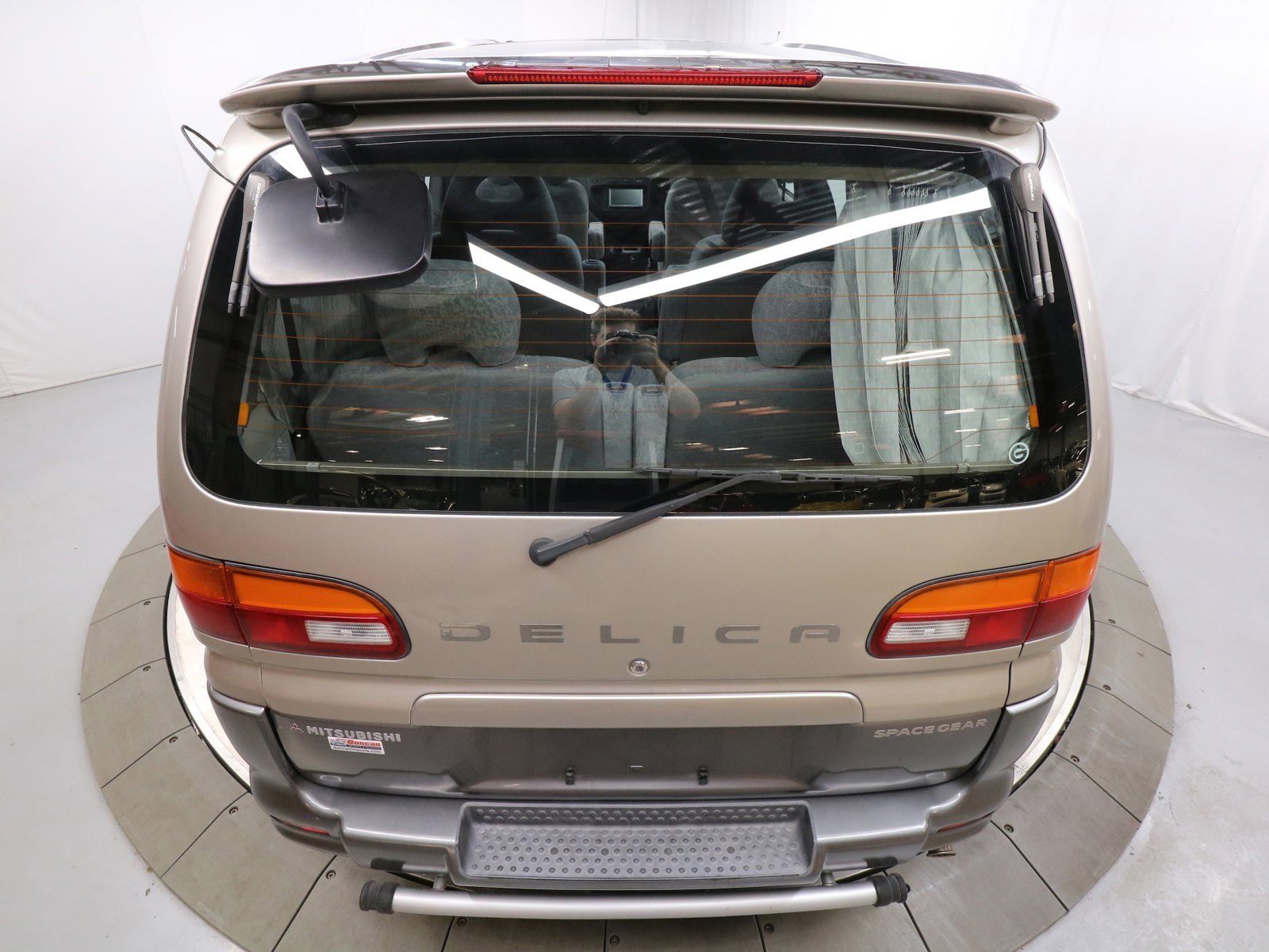 1997 Mitsubishi Delica 43