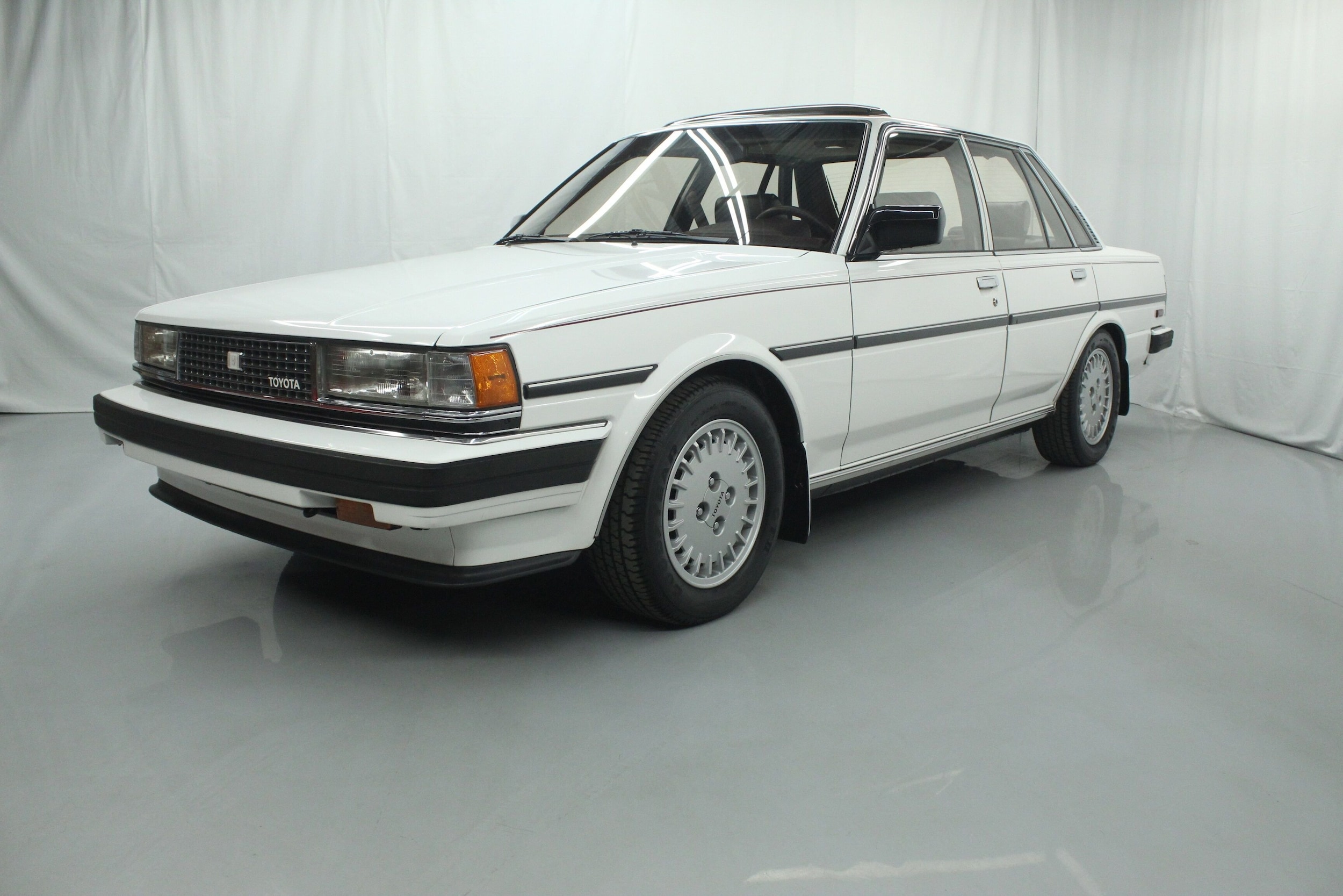 1986 Toyota Cressida 3