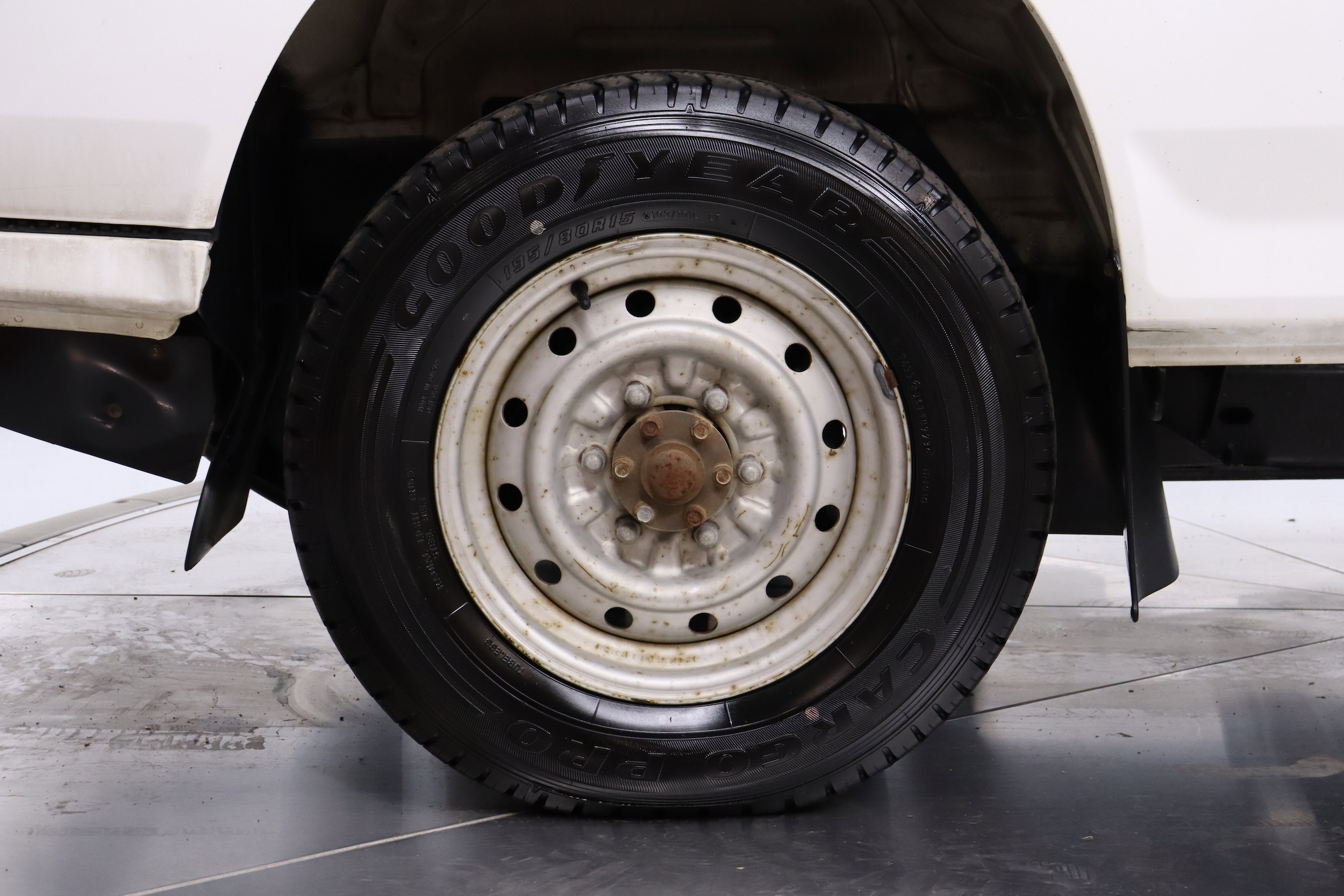 1997 Mitsubishi Delica 24