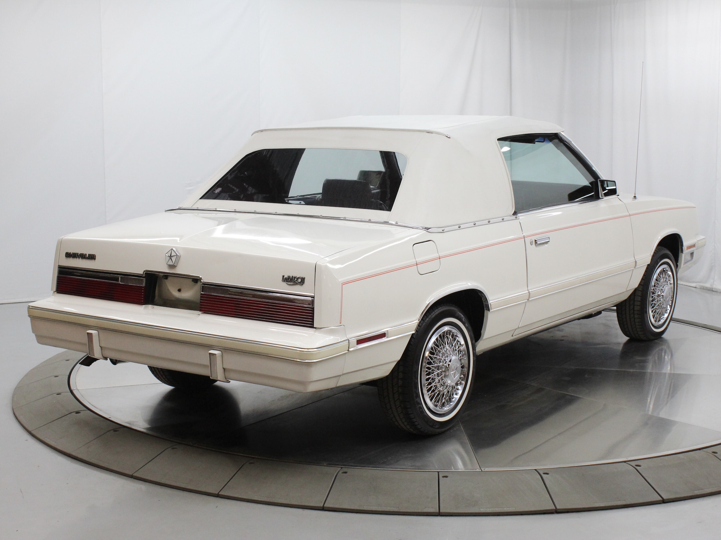 1982 Chrysler LeBaron 7