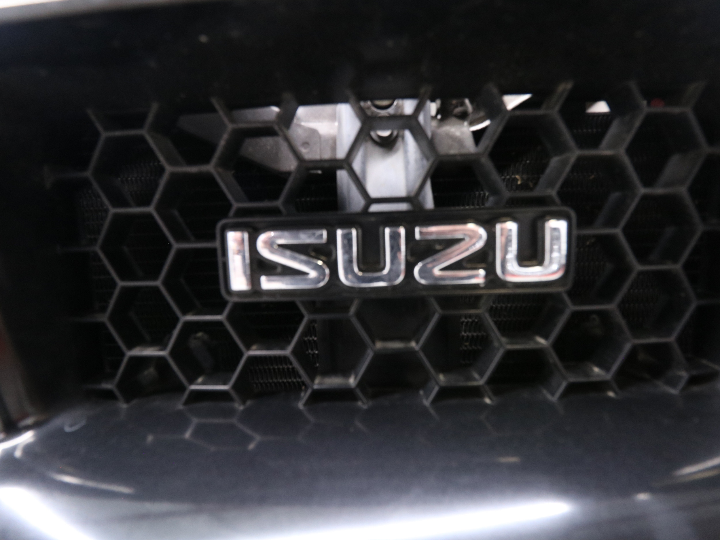 1997 Isuzu Vehicross 54