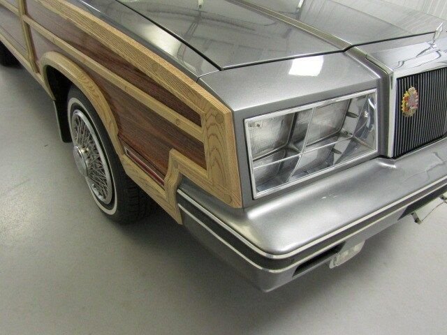 1982 Chrysler Town & Country 36