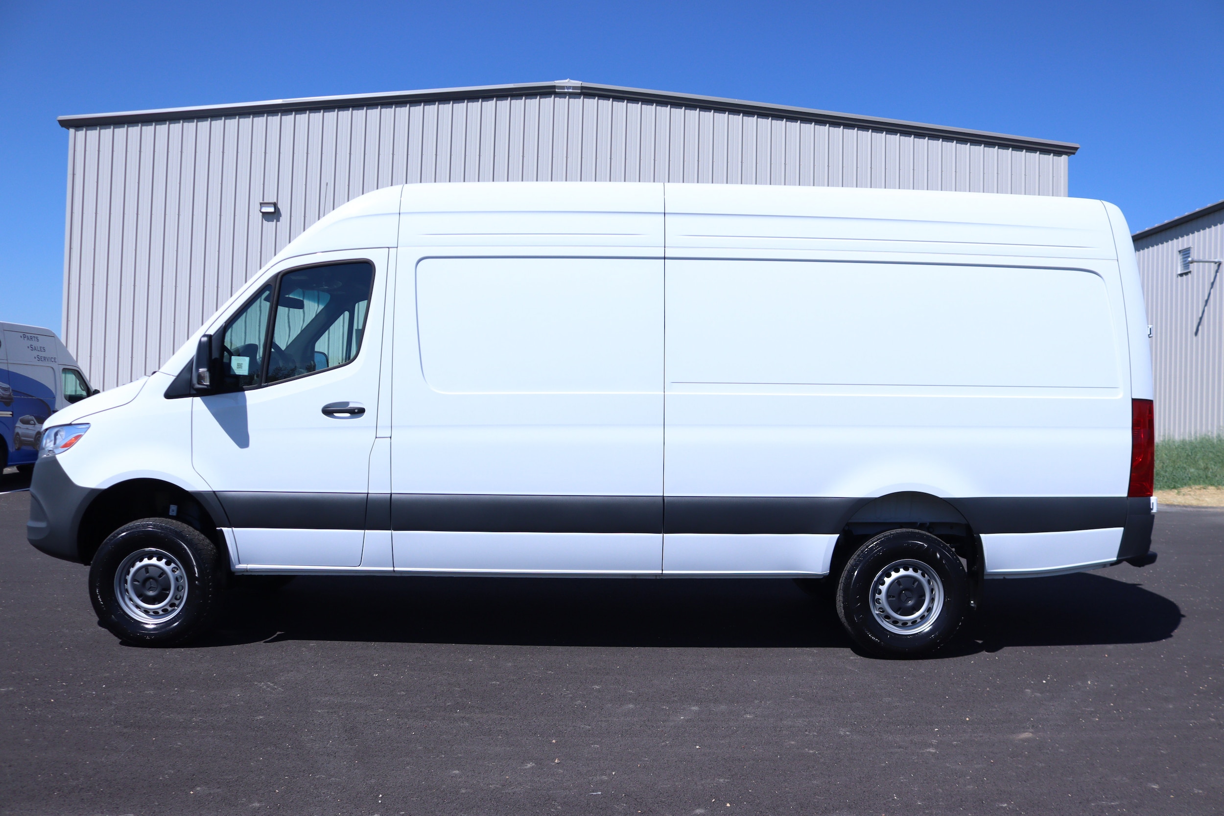 2025 Mercedes-Benz Sprinter 2500 4