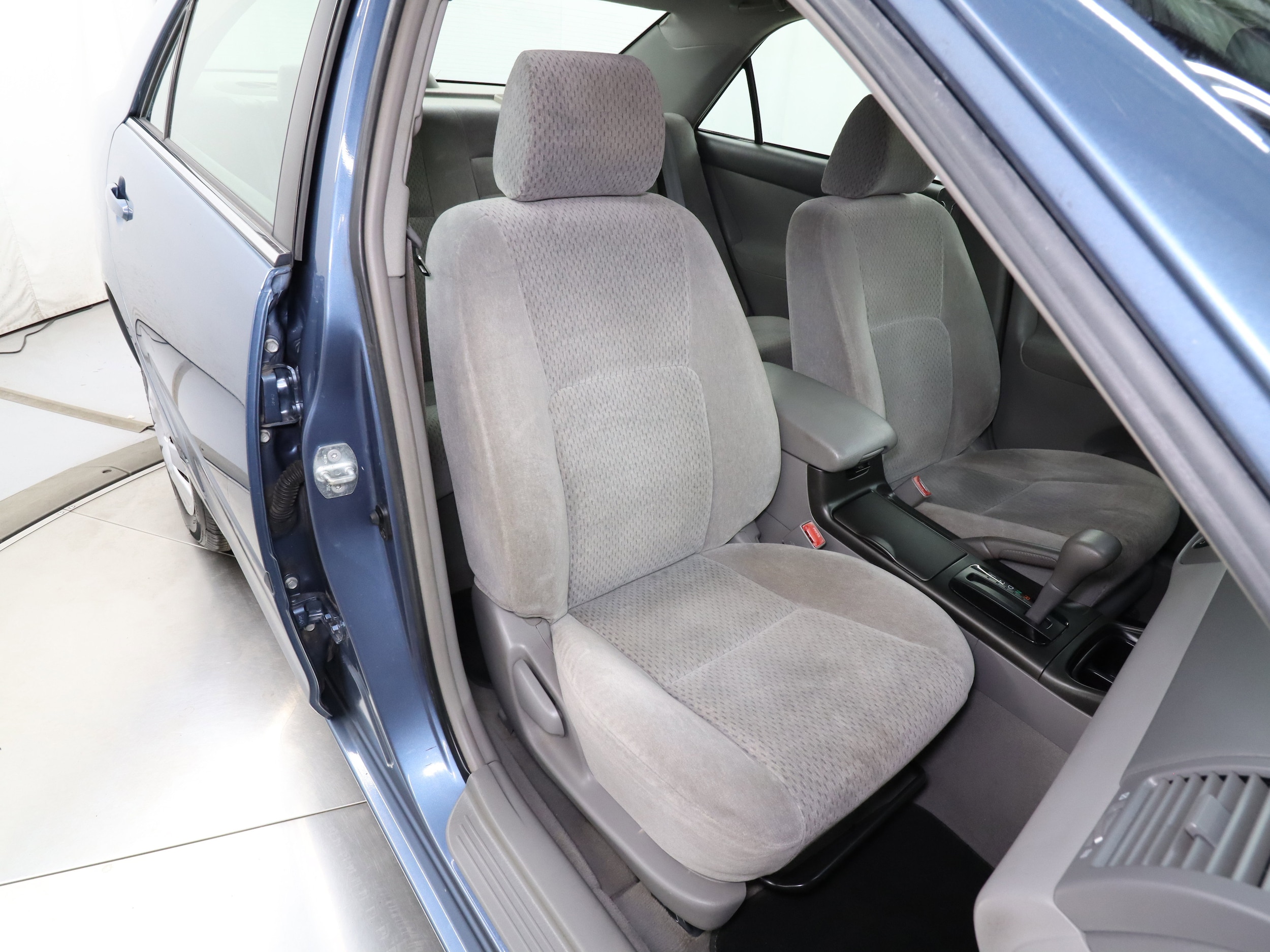 2003 Toyota Camry 17