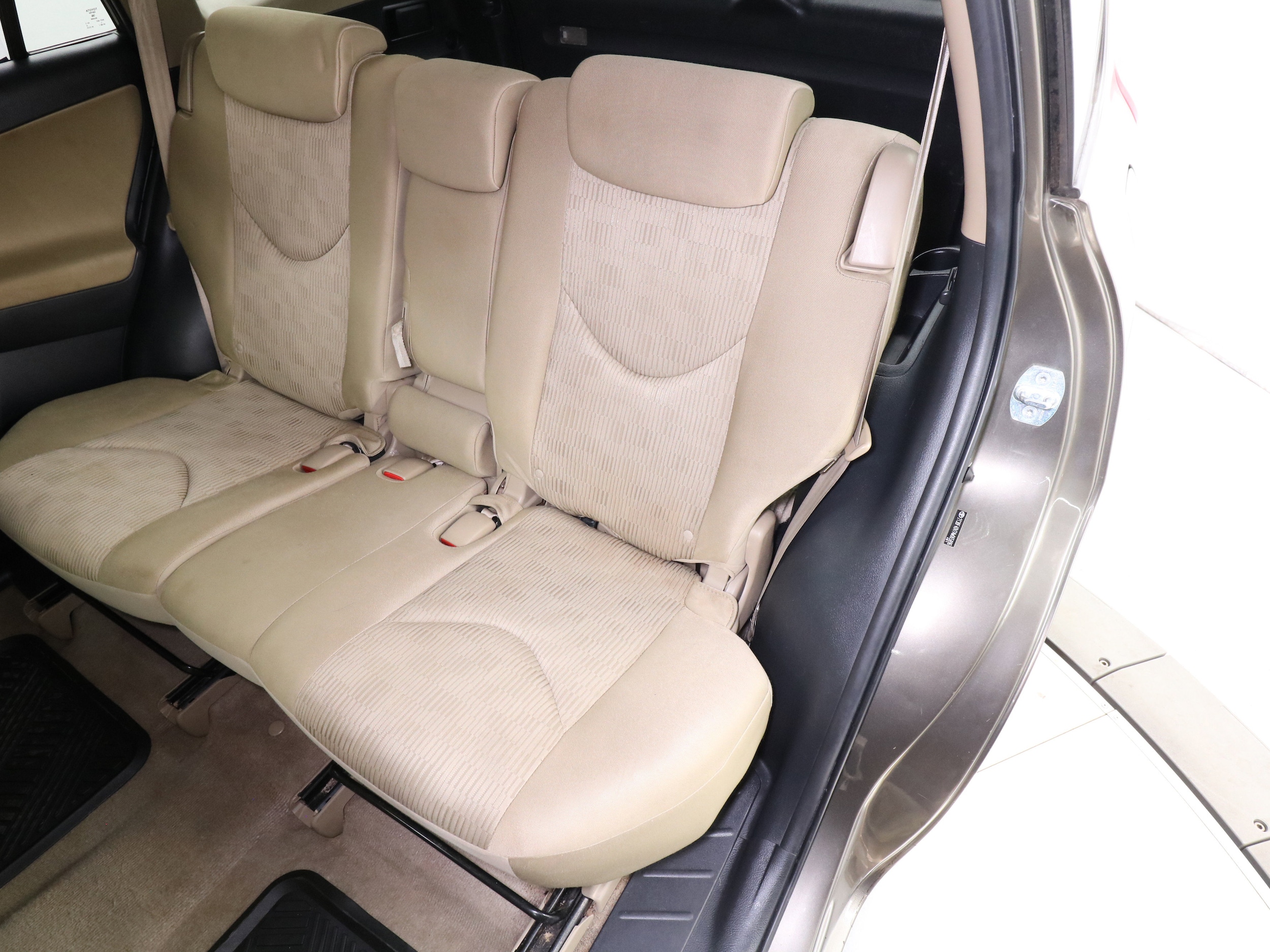 2010 Toyota RAV4 19