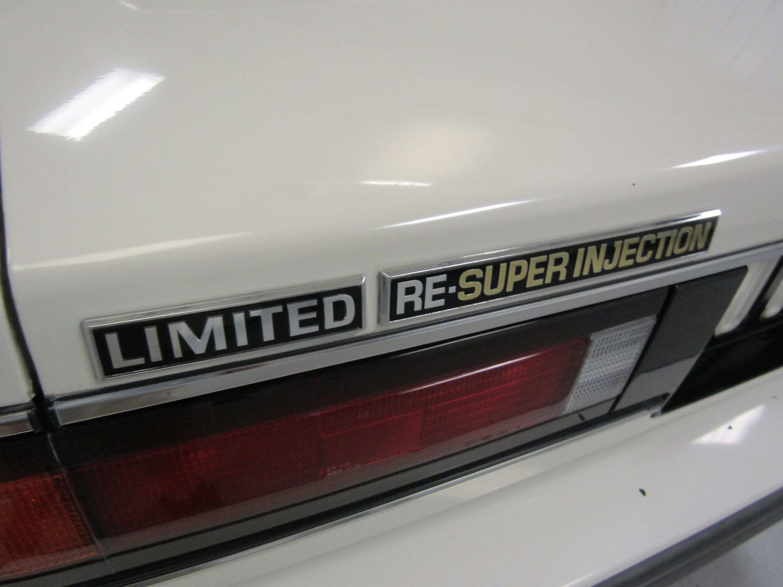 1985 Mazda Cosmo 44