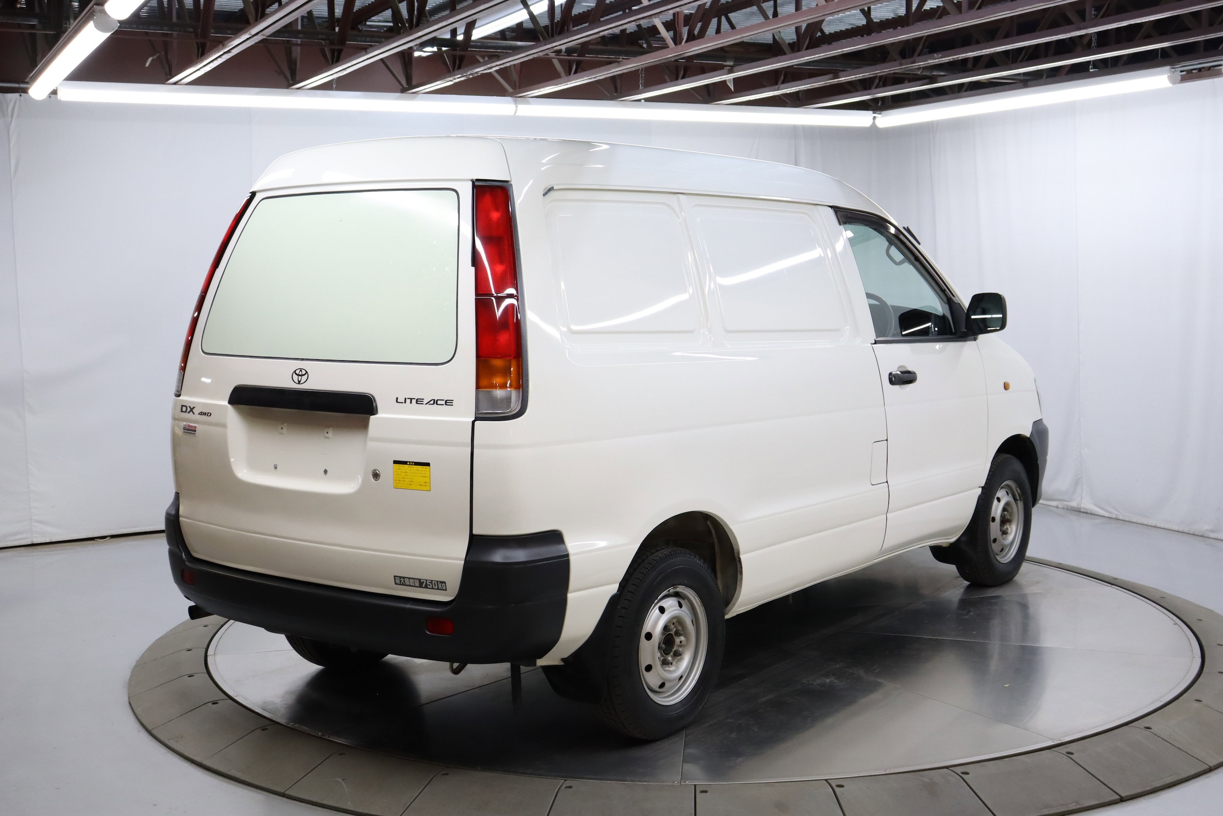 1998 Toyota Liteace 7