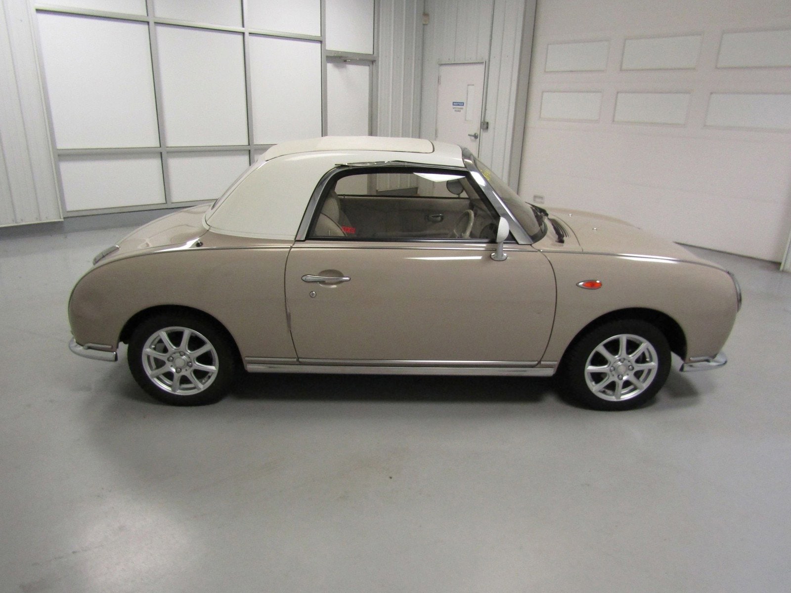 1991 Nissan Figaro 8