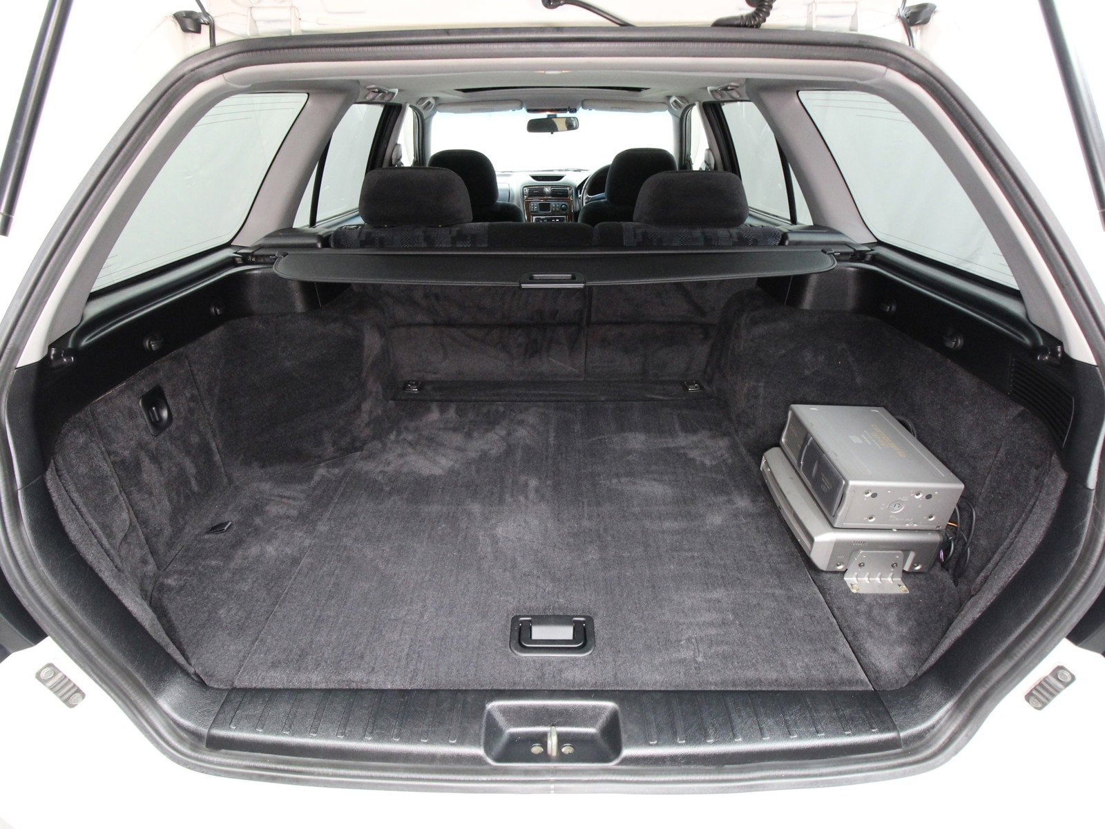 1997 Mitsubishi Legnum 28