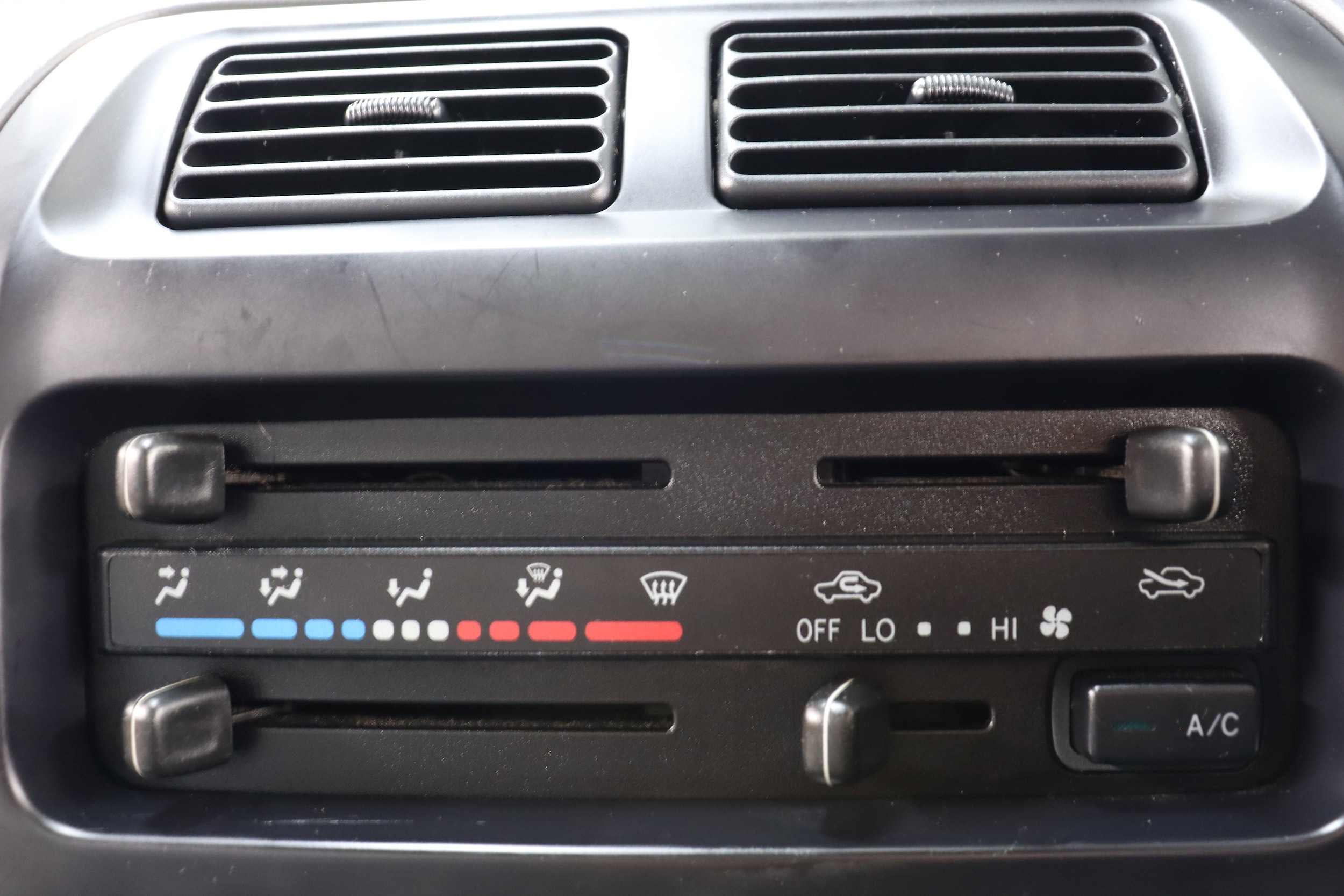 1998 Toyota Liteace 13