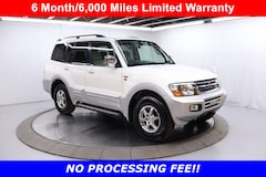 2000 Mitsubishi Pajero SUV