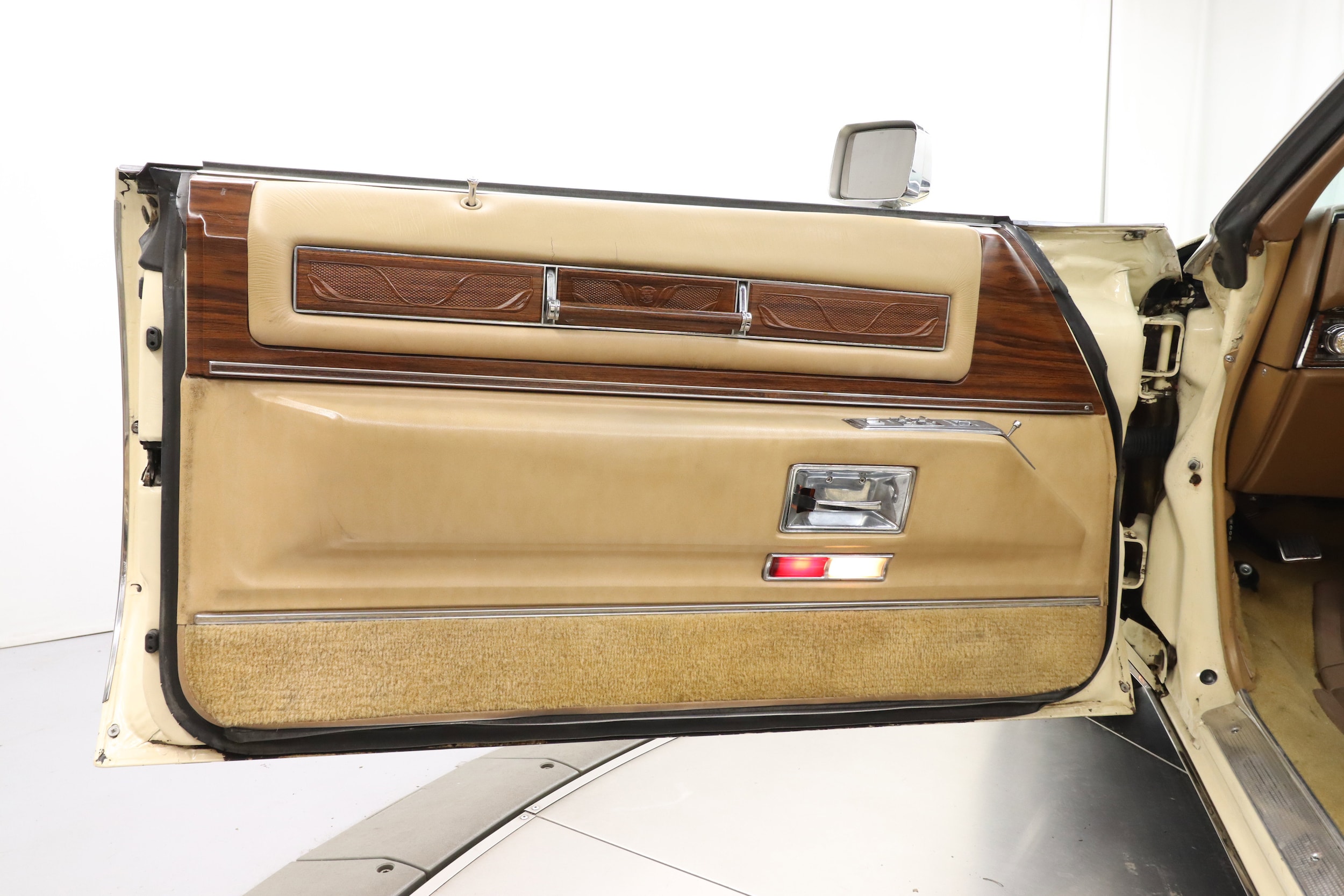 1976 Cadillac Eldorado 33