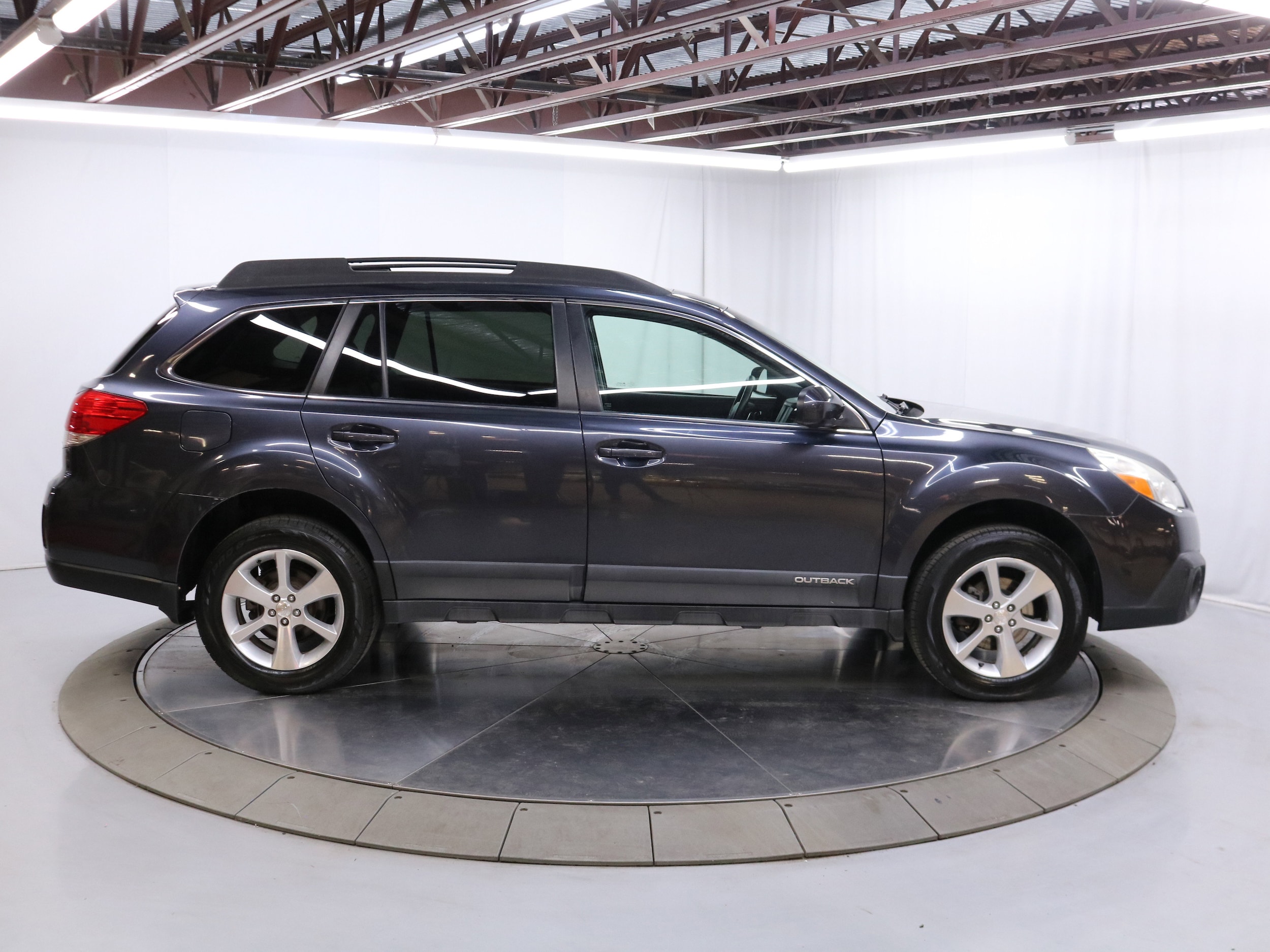 2013 Subaru Outback 8