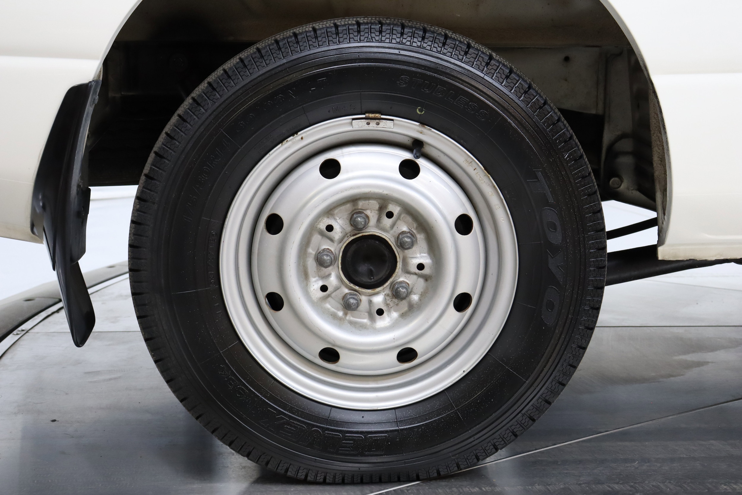1998 Toyota Liteace 24