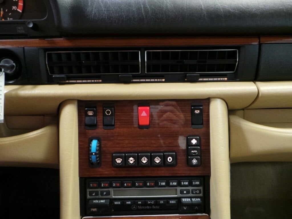 1991 Mercedes-Benz 300 SEL 20