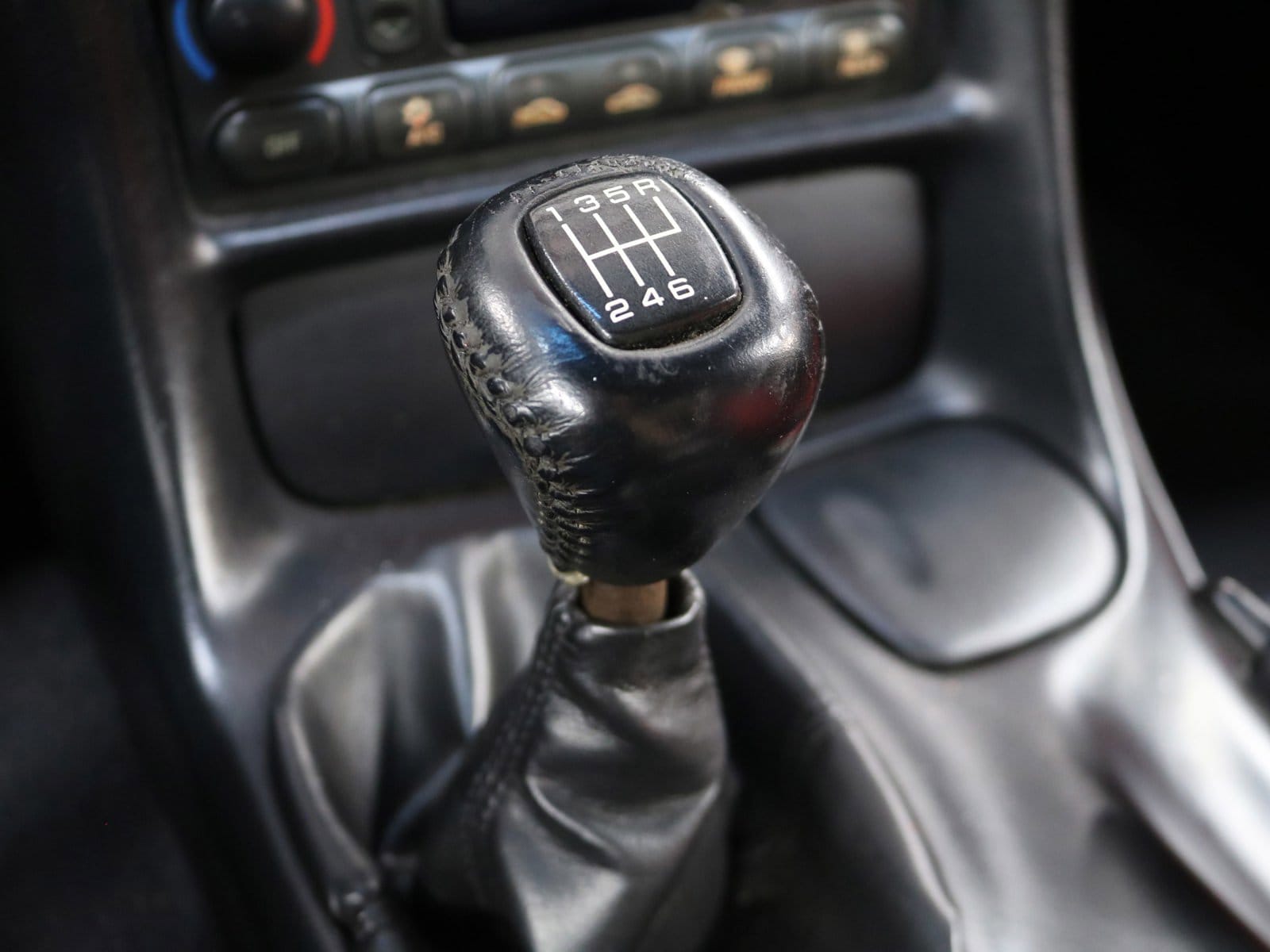2003 Chevrolet Corvette 13