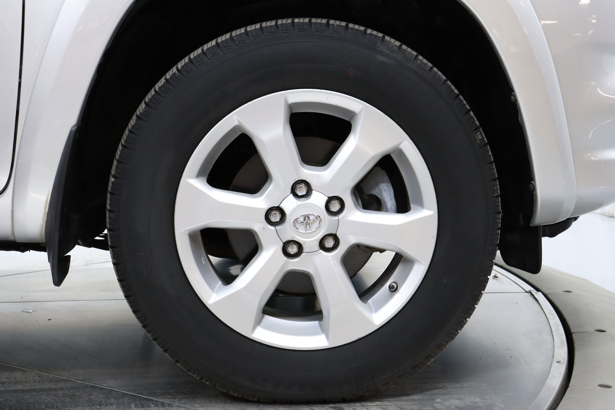 2011 Toyota RAV4 31
