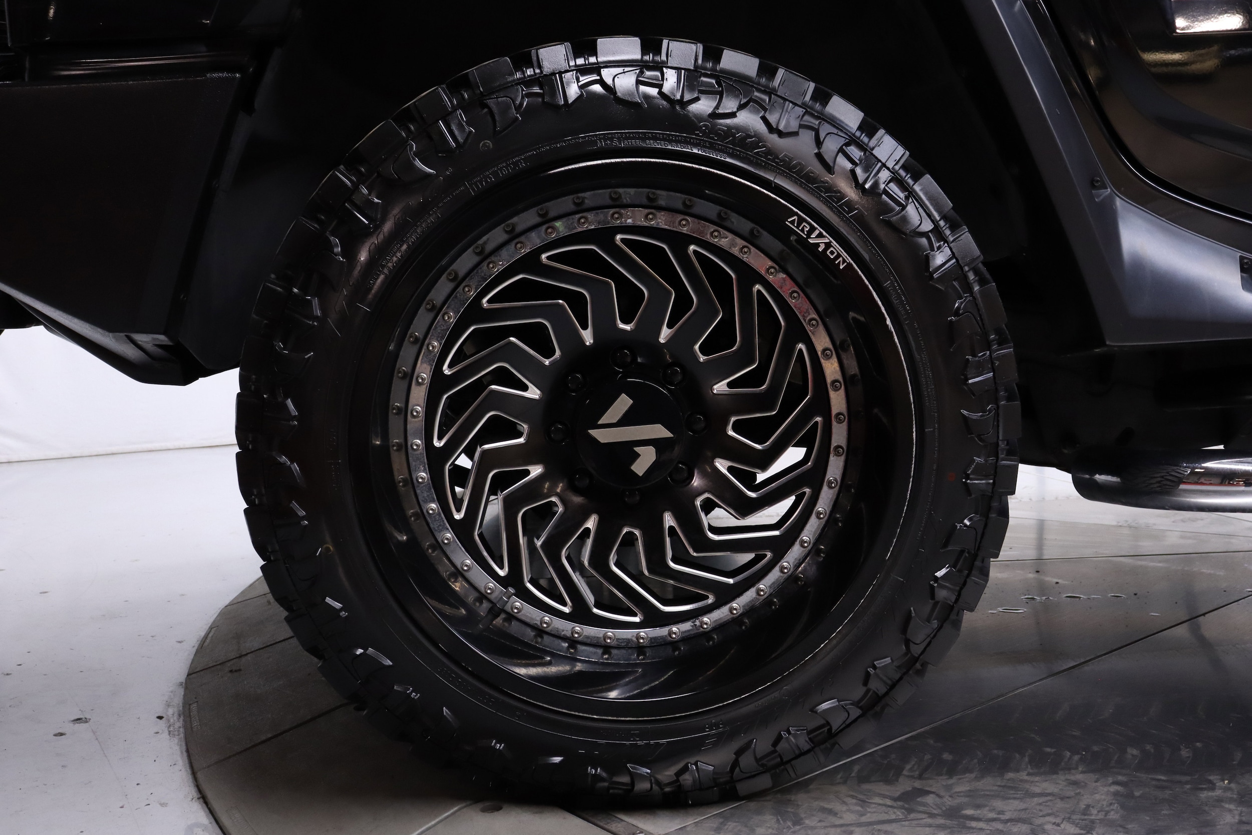 2005 HUMMER H2 33