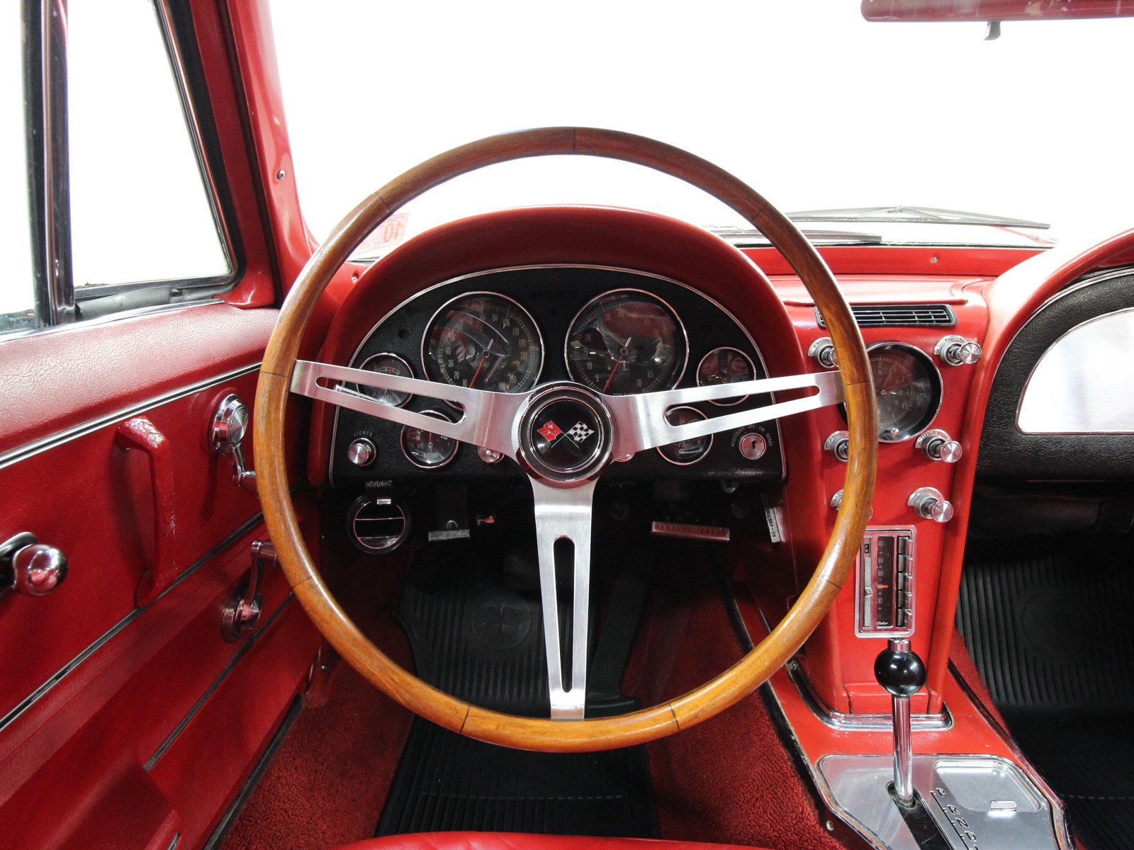 1965 Chevrolet Corvette 29